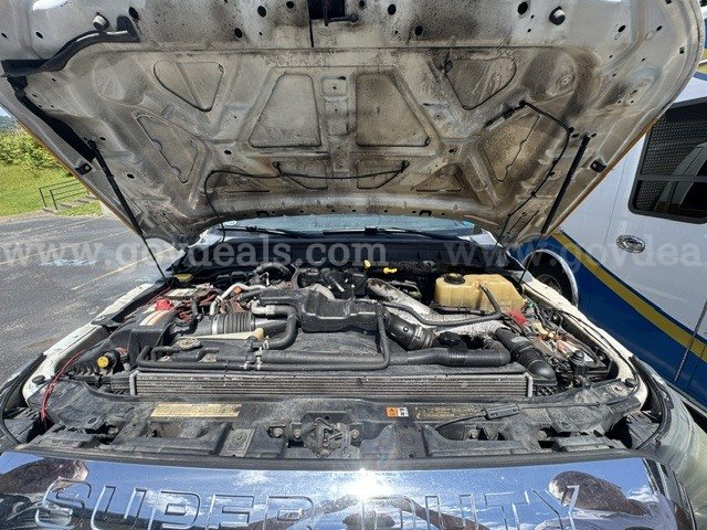 2015 Ford F-350 SD XLT DRW 4WD Ford F-350 Government Surplus Auction - Photo #5
