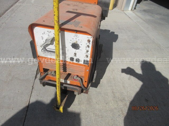 Acklands Welder Acklands  Government Surplus Auction - Photo #4