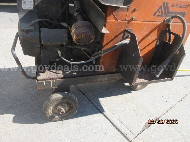 Acklands Welder Acklands  Government Surplus Auction - Photo #5