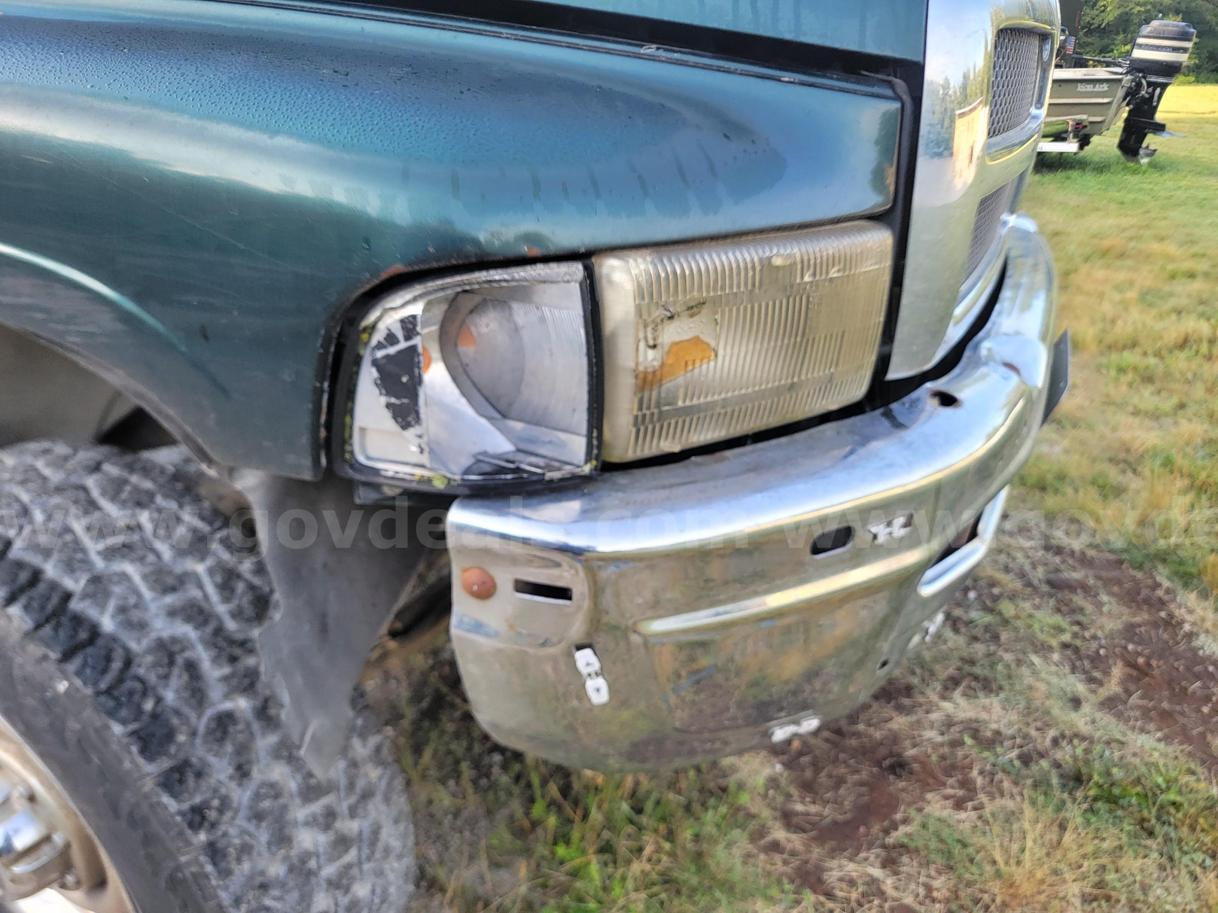 2001 Dodge Ram 2500 REGULAR CAB PICKUP 2-DR, 5.9L V8 OHV 16V. Dodge Ram 2500 Government Surplus Auction - Photo #6