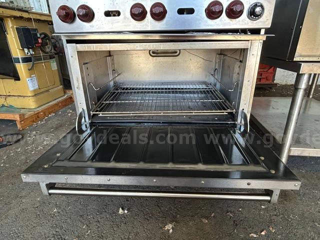WOLF Oven/Range WOLF C349-901 Government Surplus Auction - Photo #2