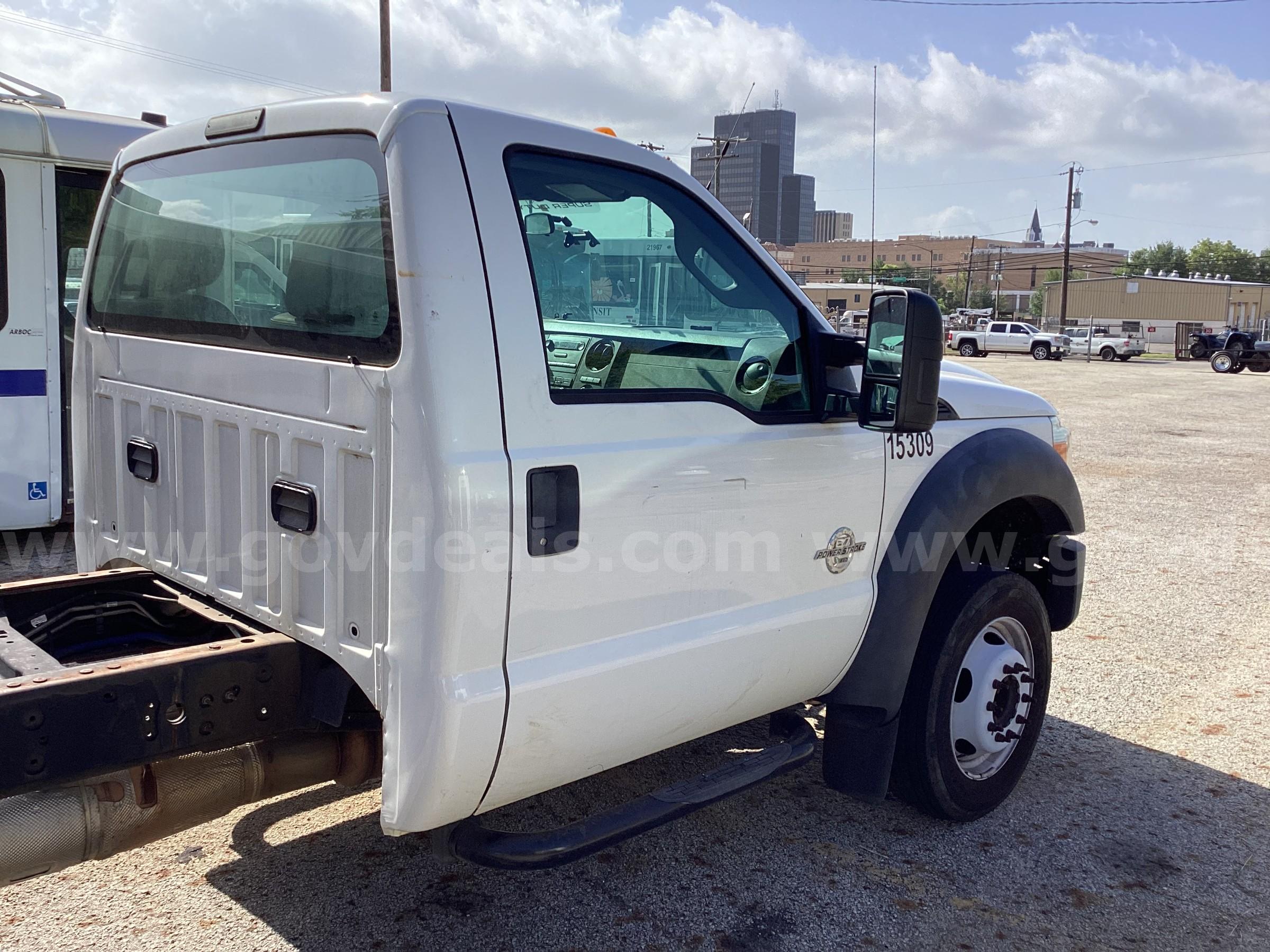 2016 Ford F-550 Ford F-550 Government Surplus Auction - Photo #6