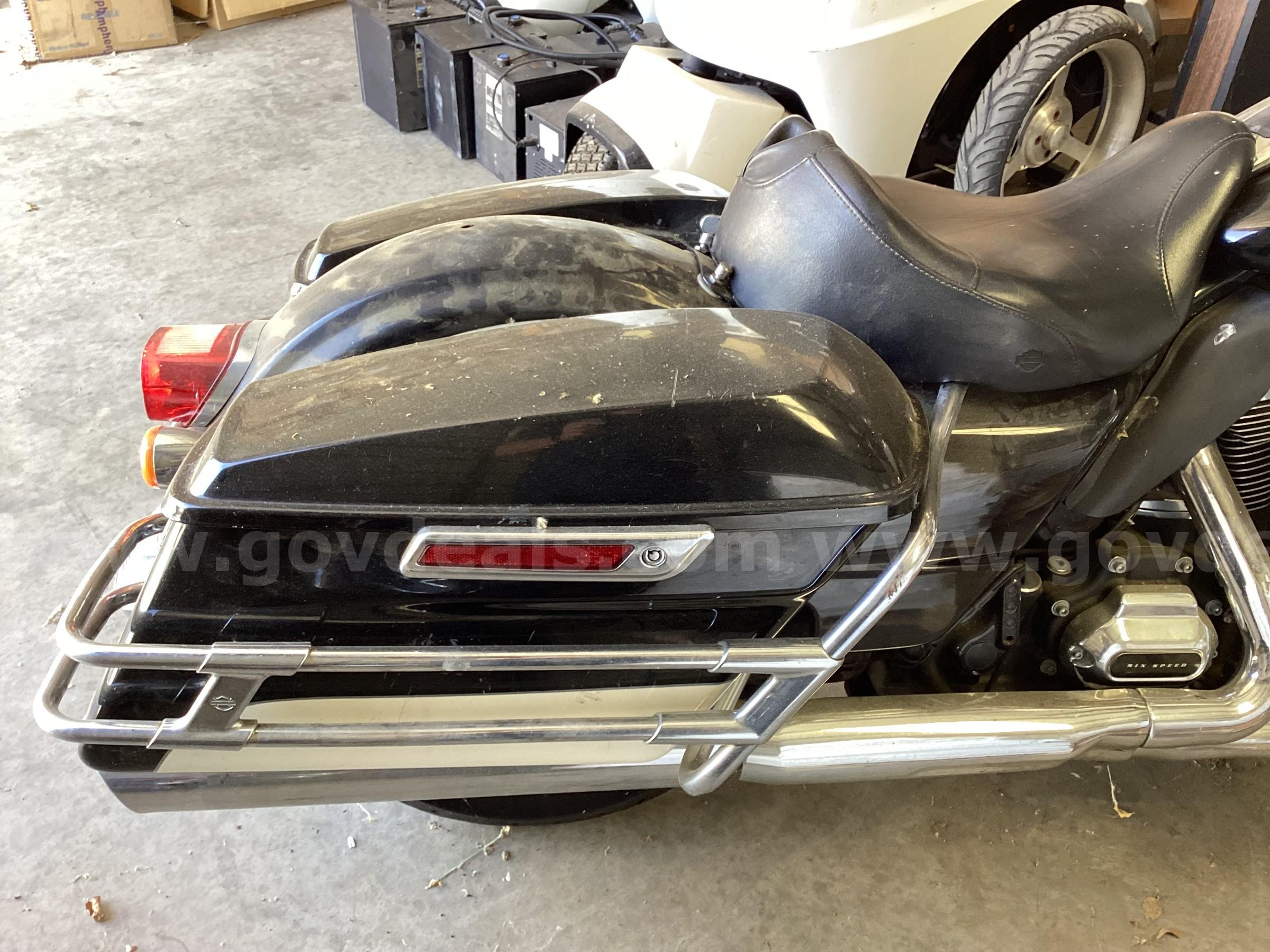2017 Harley-Davidson FLHTP Harley-Davidson FLHTP Government Surplus Auction - Photo #4