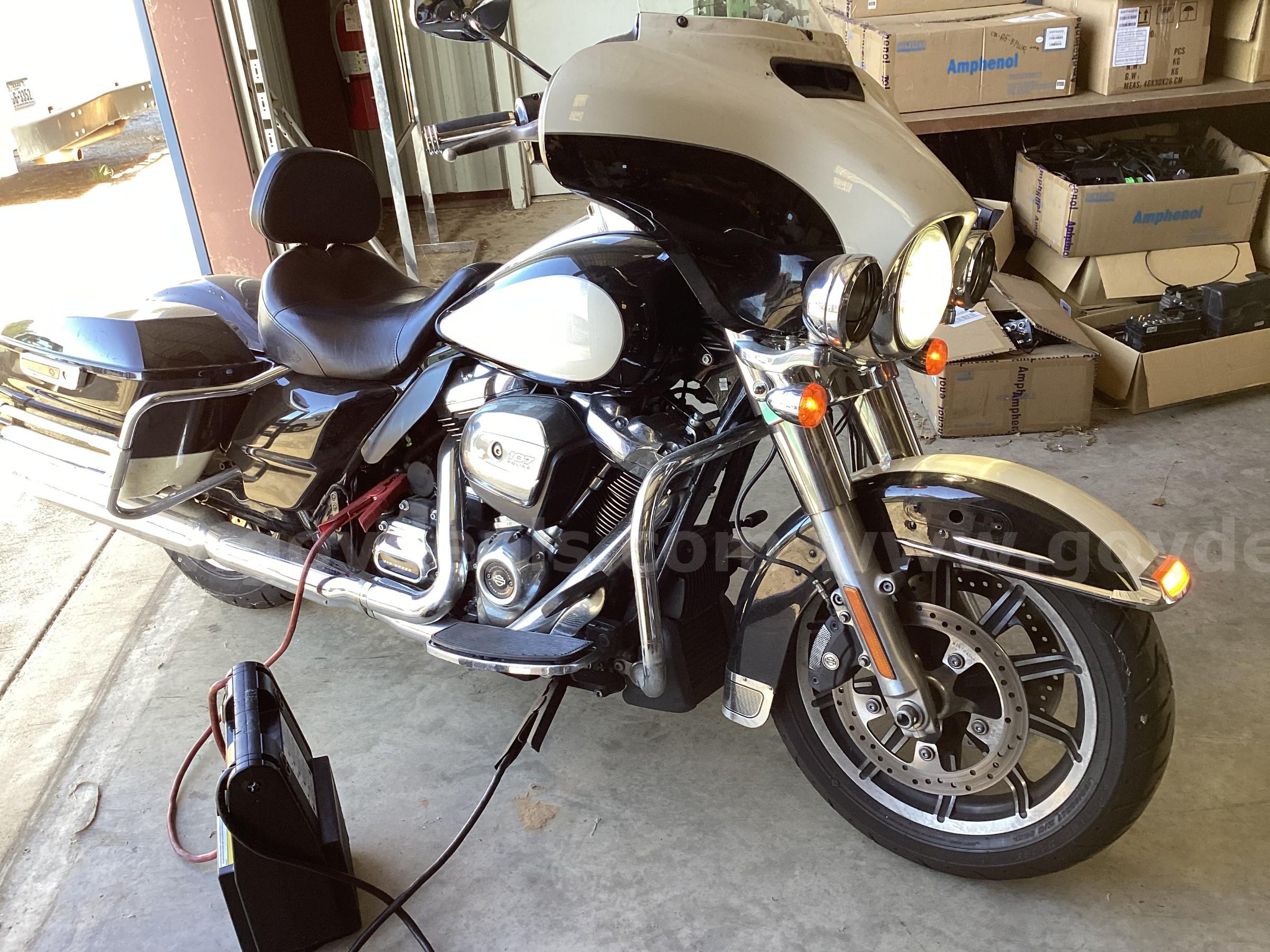 2017 Harley-Davidson FLHTP Harley-Davidson FLHTP Government Surplus Auction - Primary Photo