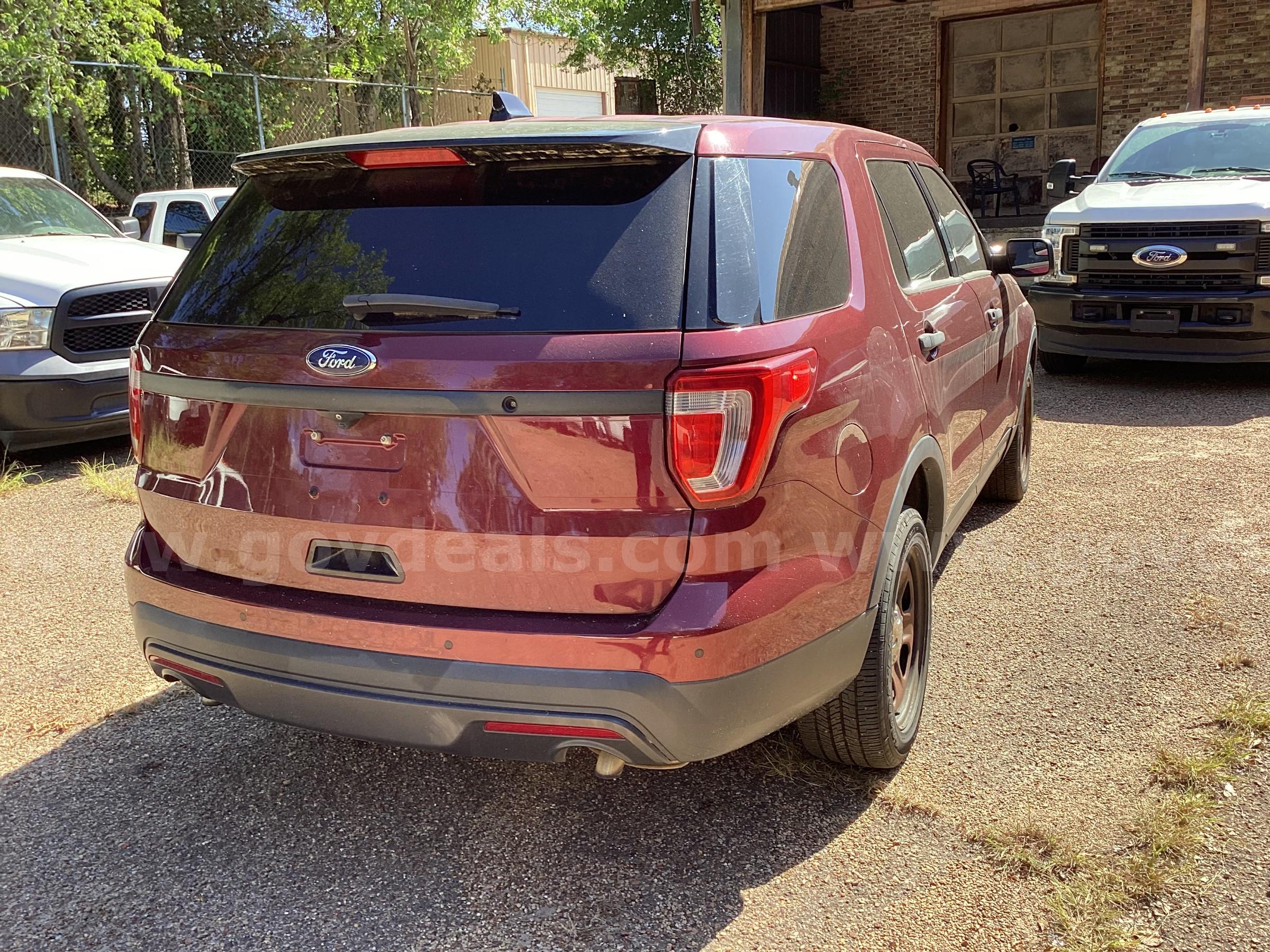 2017 Ford Explorer Ford Explorer Government Surplus Auction - Photo #2