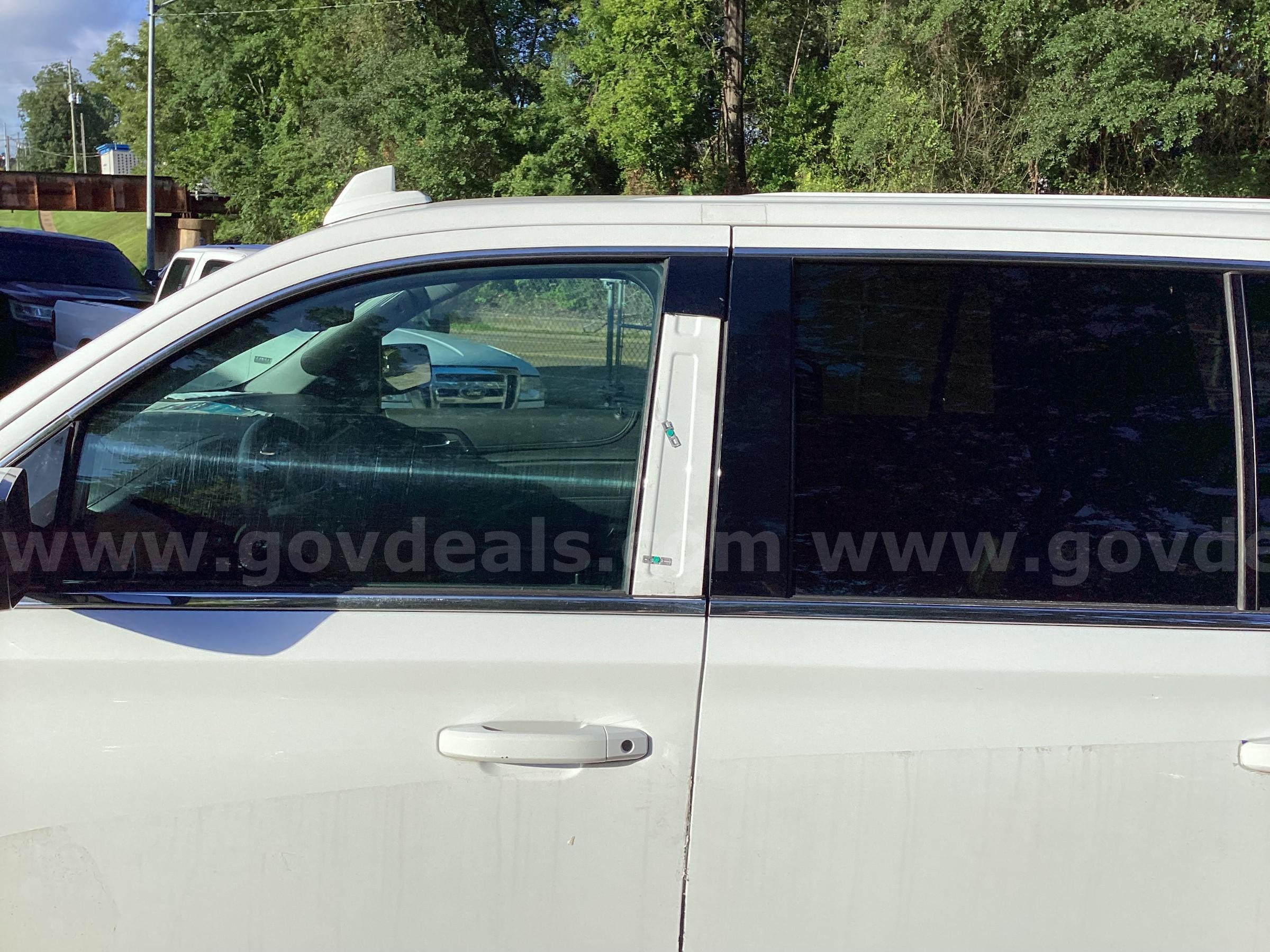 2020 Chevrolet Tahoe Chevrolet Tahoe Government Surplus Auction - Photo #2