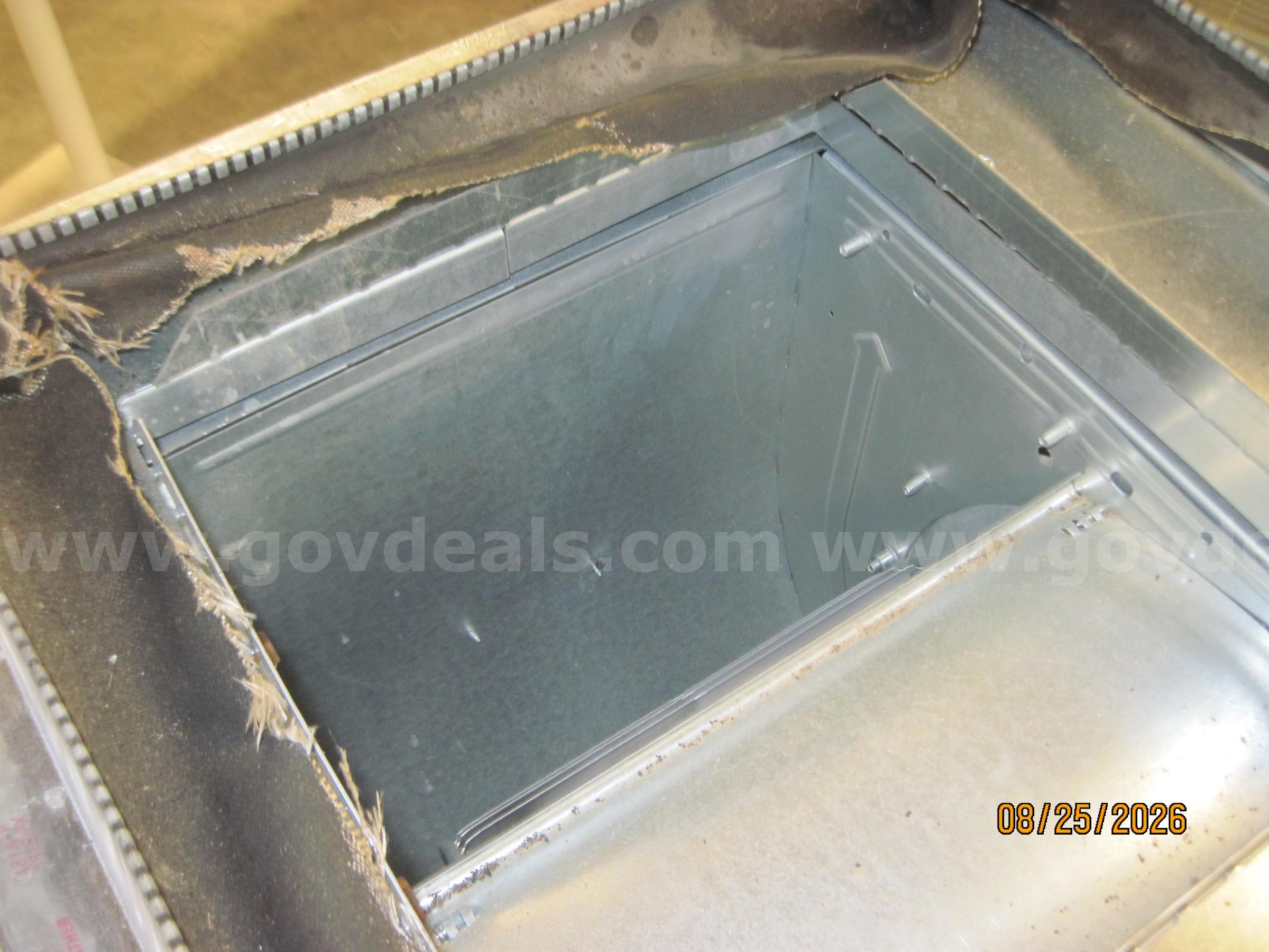 BOSCH WATER SOURCE HEAT PUMP  CL060 Government Surplus Auction - Photo #6