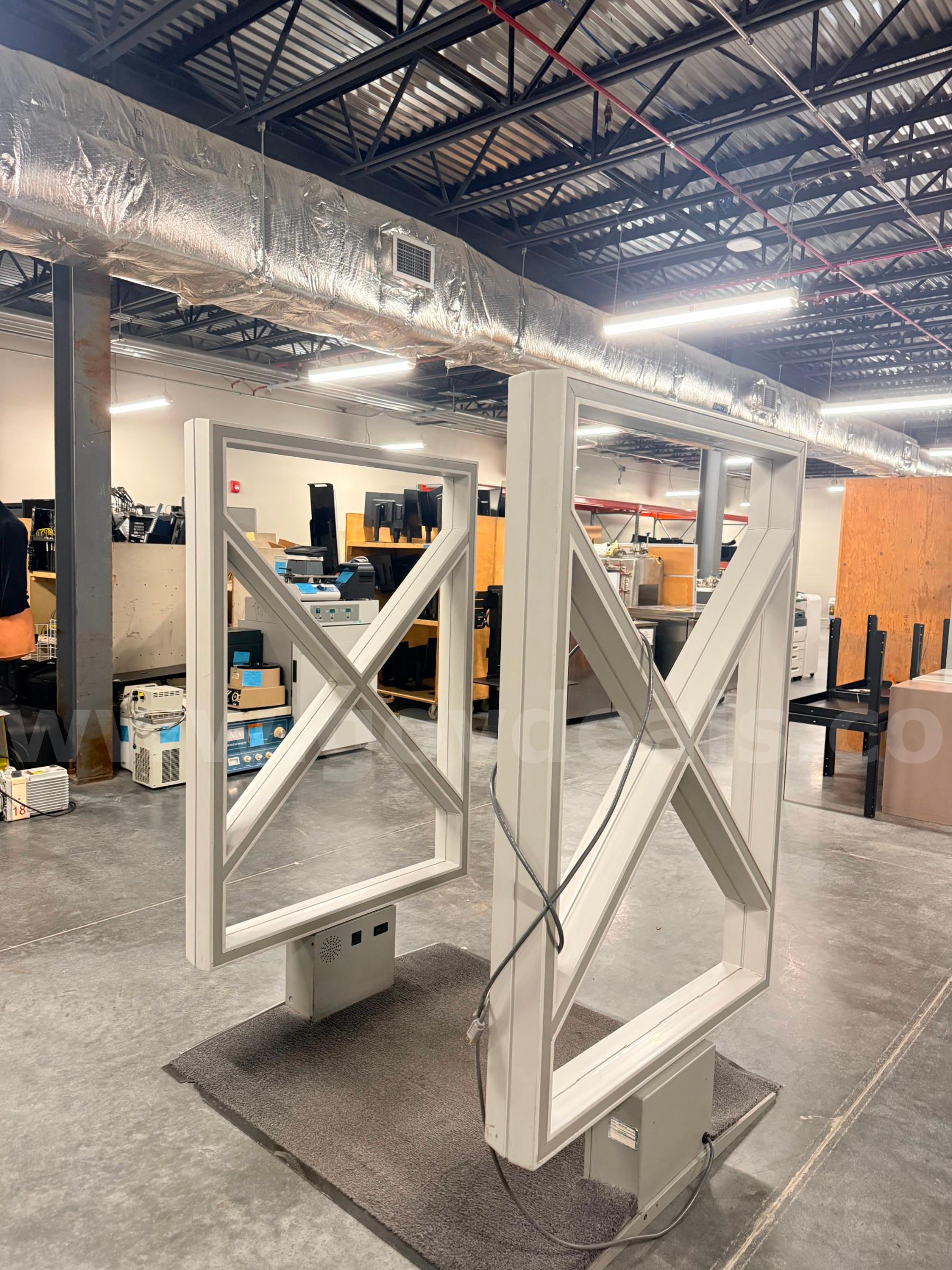 3M Tattle-Tape Pedestal System   Government Surplus Auction - Photo #2
