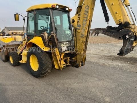 2003 New Holland Backhoe (ID#12534) (26-2626) 405 New Holland 2626 Government Surplus Auction - Photo #5