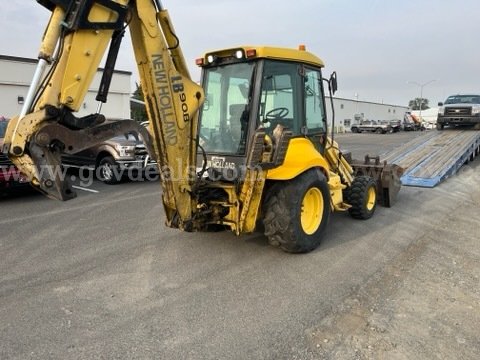2003 New Holland Backhoe (ID#12534) (26-2626) 405 New Holland 2626 Government Surplus Auction - Photo #6