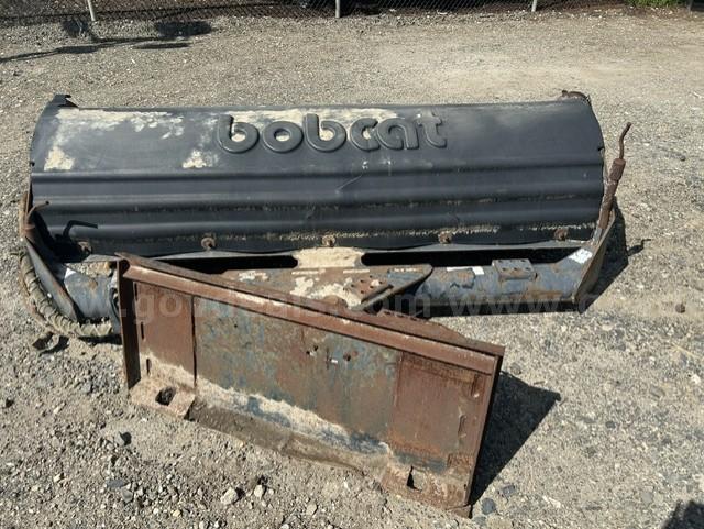 Melroe Ingersoll Rand 84" angle broom skid steer attachment (non running) Melroe Ingersoll Rand 84 Angle Broom Government Surplus Auction - Photo #6