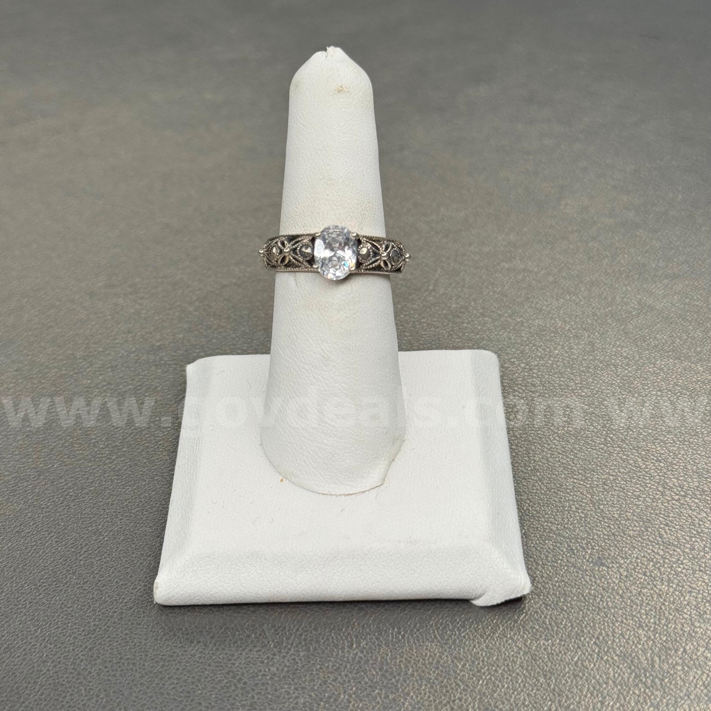 925 Silver Ring with White Stone  925 Government Surplus Auction - Primary Photo