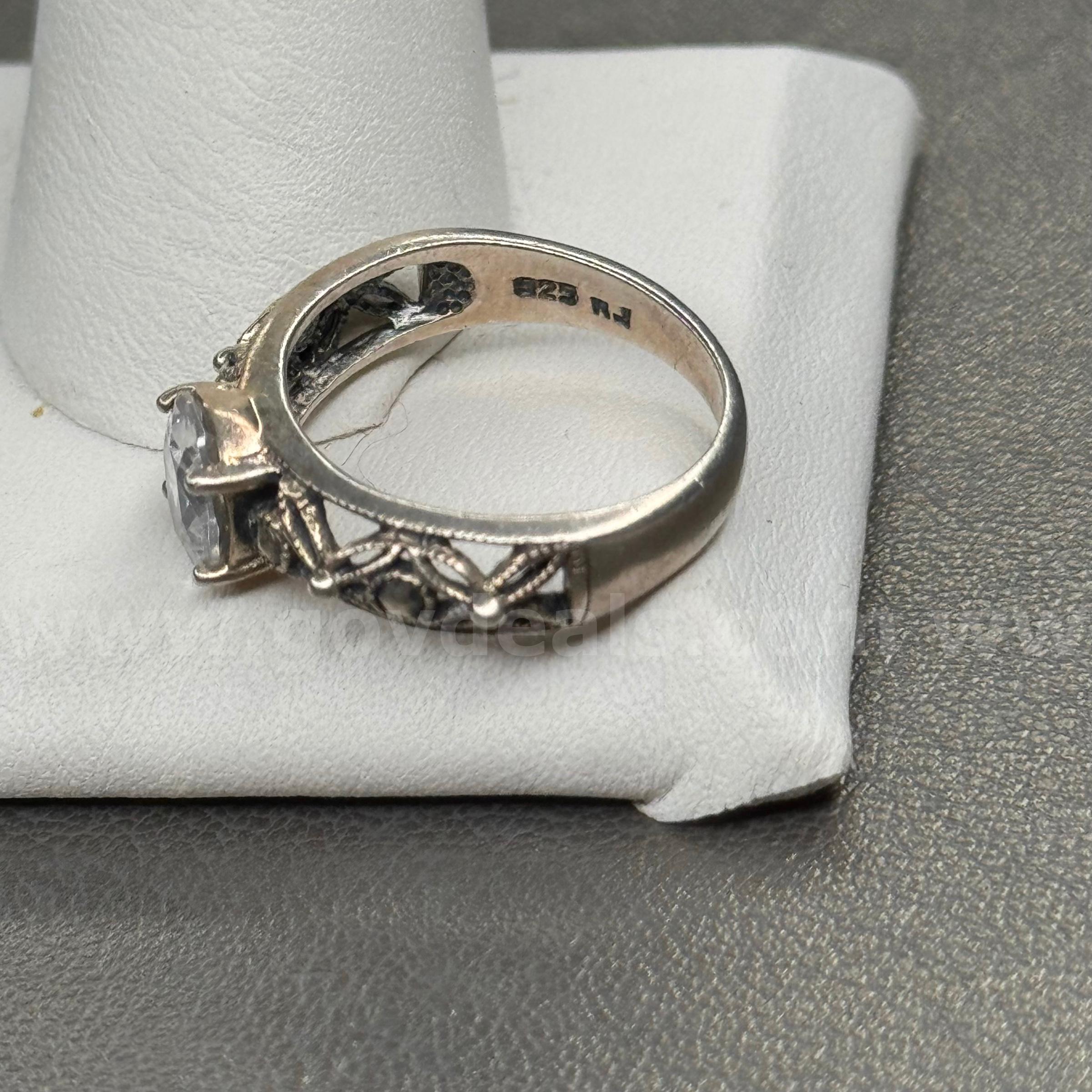 925 Silver Ring with White Stone  925 Government Surplus Auction - Photo #2