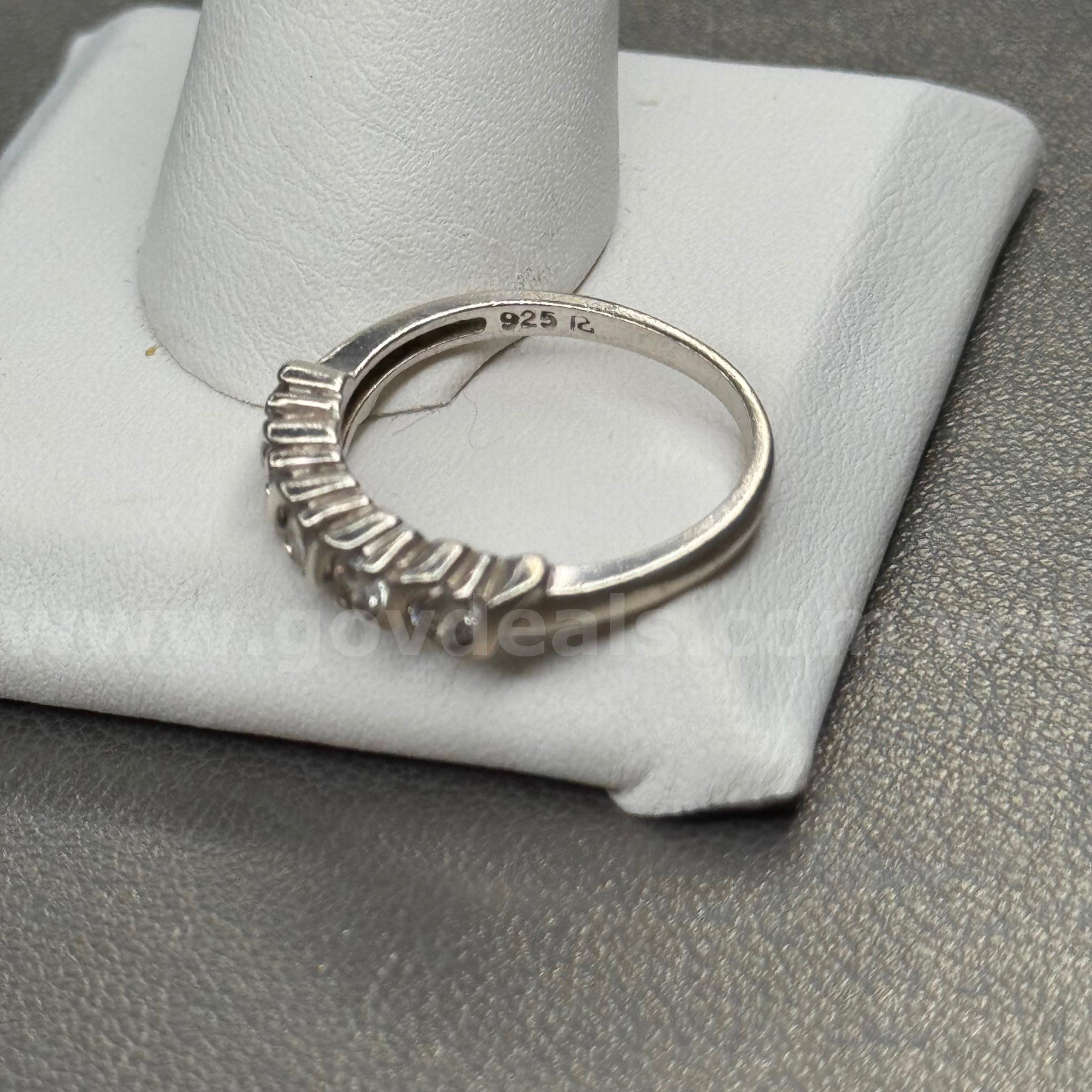 925 Silver Ring with White Stones  925 Government Surplus Auction - Photo #2