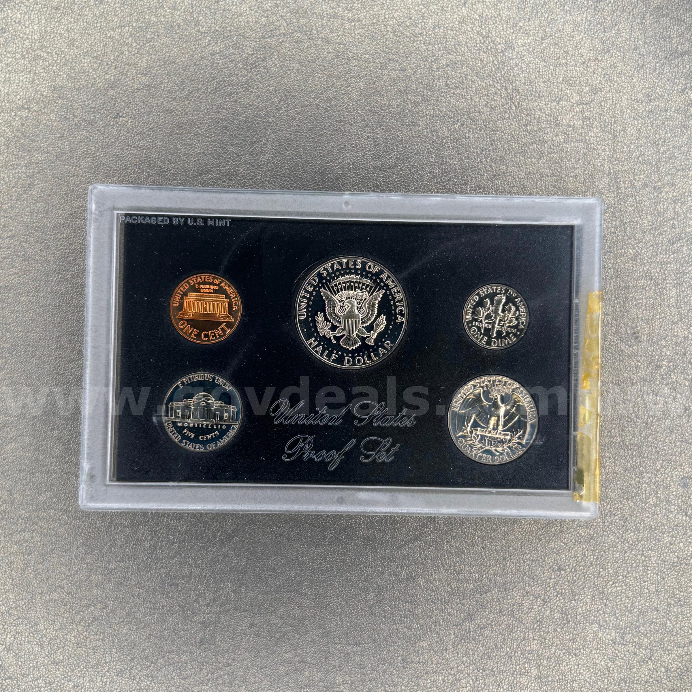 1972 United States Proof Set   Government Surplus Auction - Photo #3