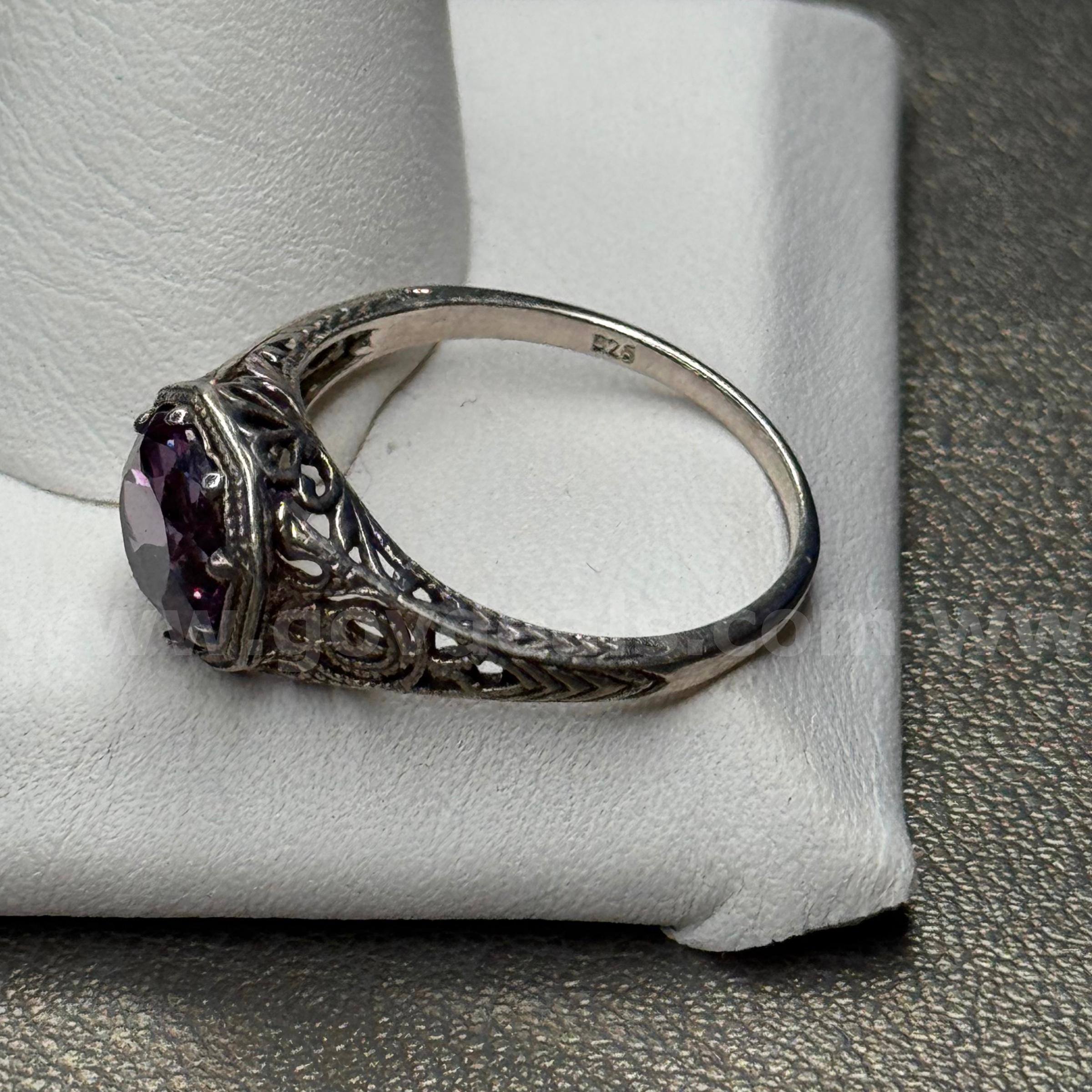 Silver 925 Ring with Purple Stone  925 Government Surplus Auction - Photo #2