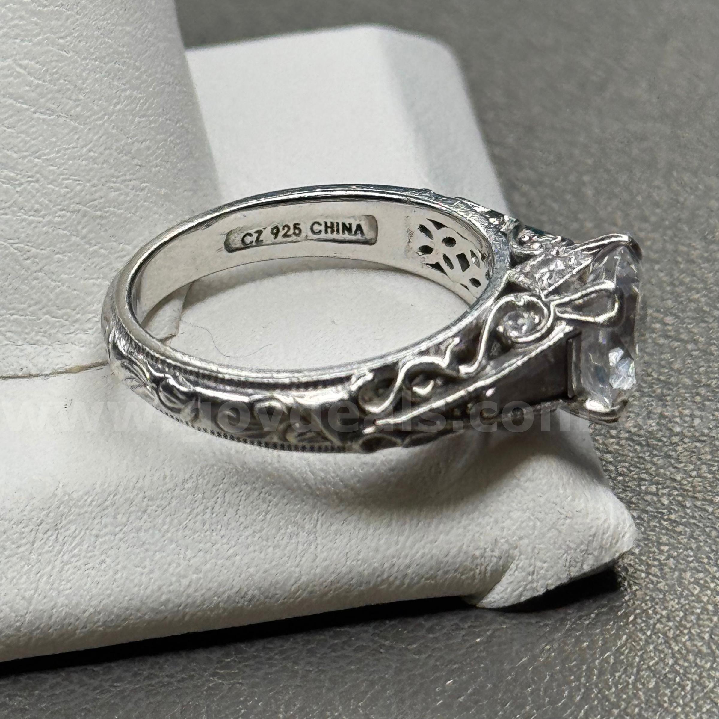 Silver 925 Ring with White Stones  925 Government Surplus Auction - Photo #2