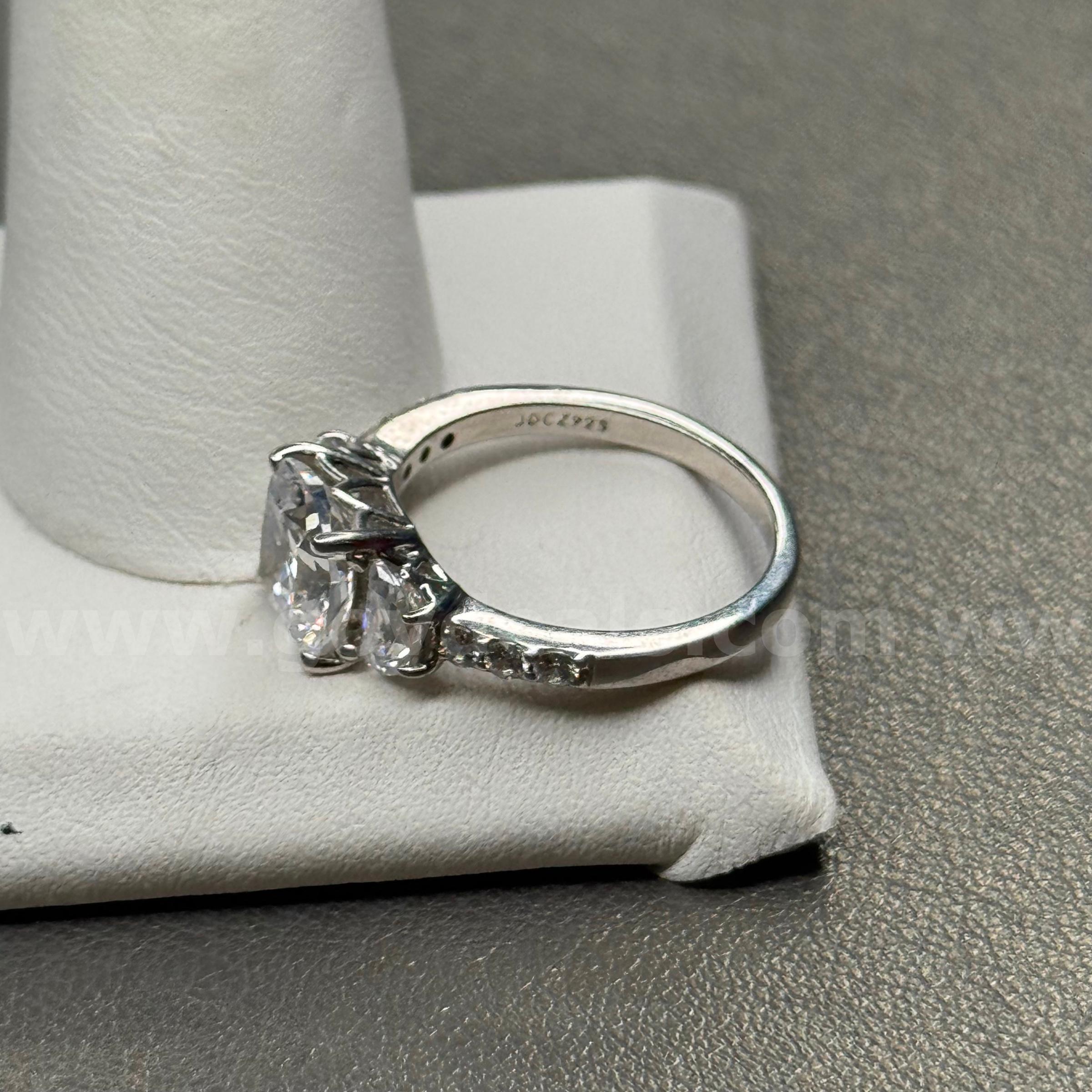 Silver 925 Ring with White Stones  925 Government Surplus Auction - Photo #2