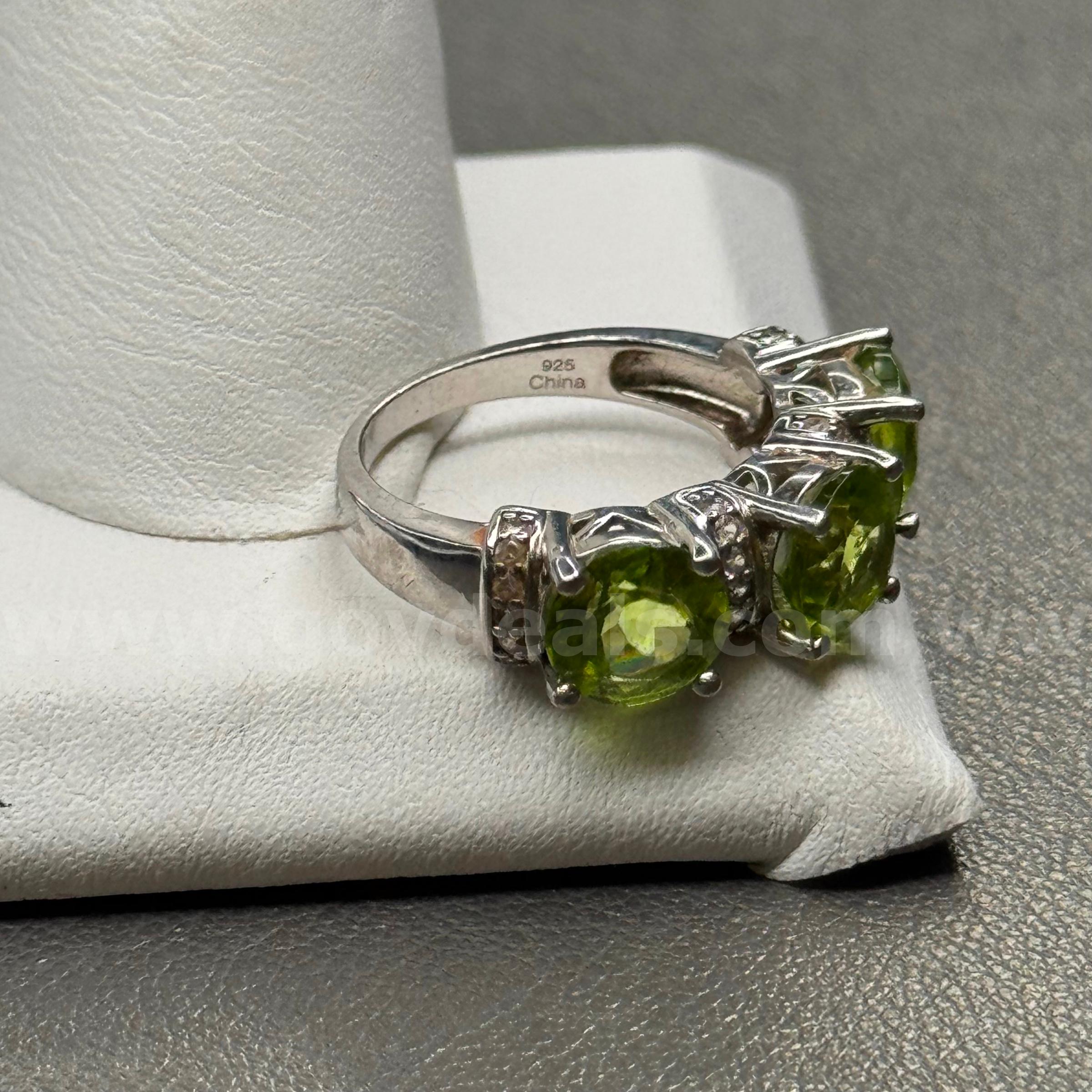 Silver 925 Ring with Green Stones  925 Government Surplus Auction - Photo #2
