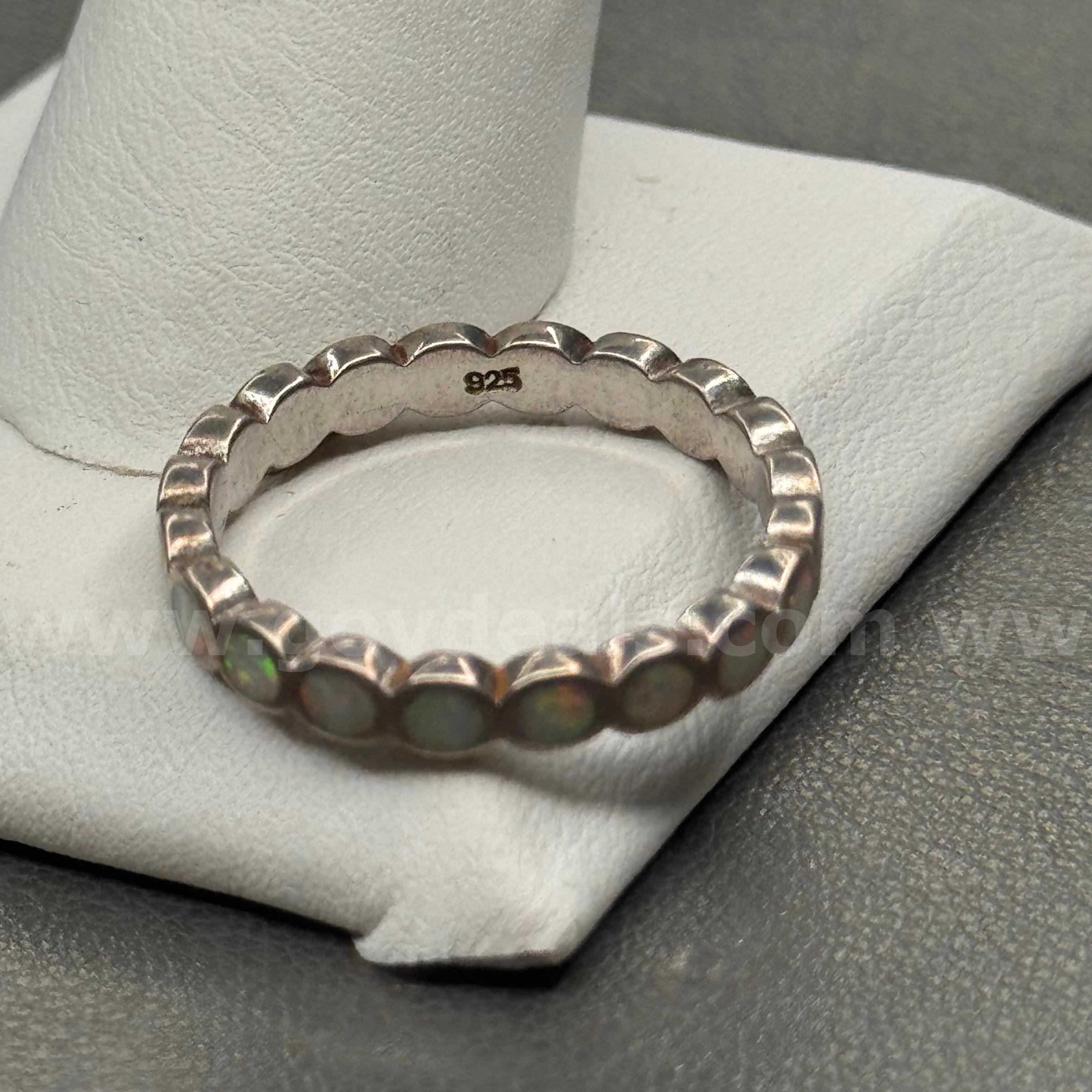 Silver 925 Ring with White Stones  925 Government Surplus Auction - Photo #2