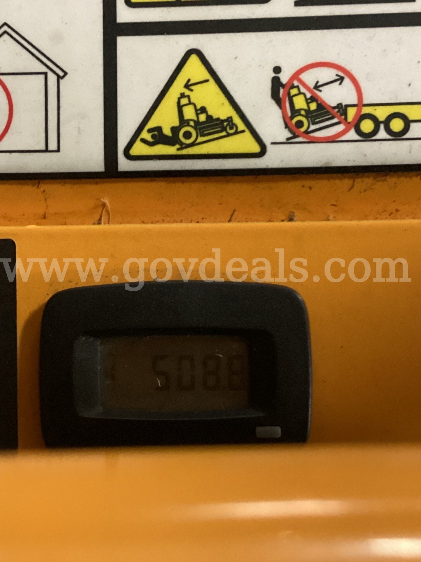 54" Stand on mower. Cub Cadet Pro X 654 Cub Cadet 654 Government Surplus Auction - Photo #2