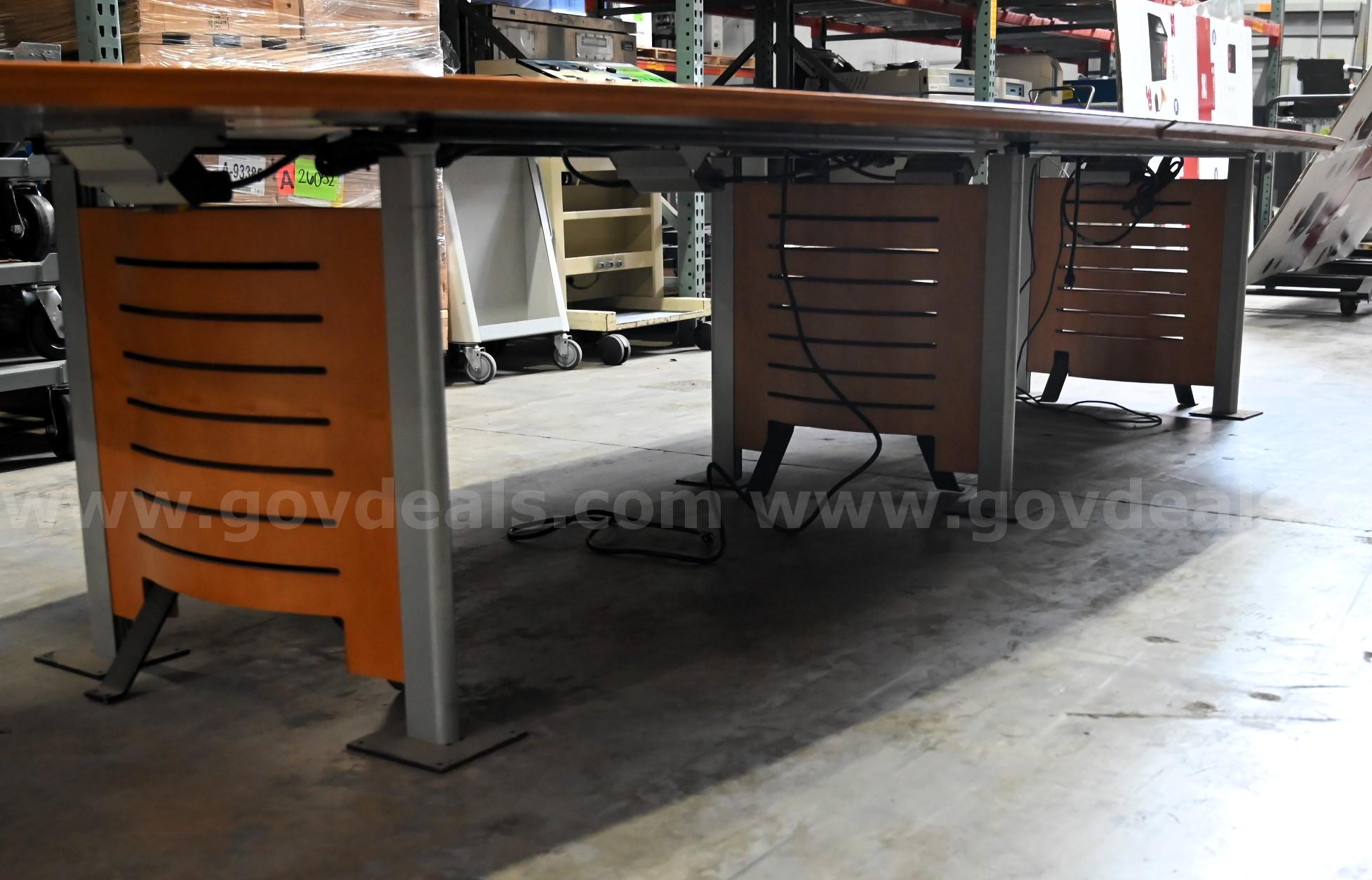 Conference Table   Government Surplus Auction - Photo #2