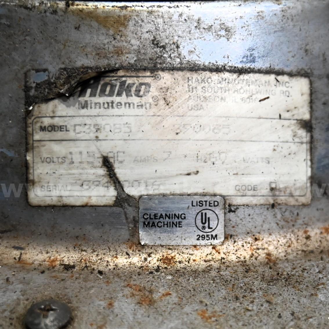 Hako Minuteman 390 Series 15-Gallon Wet/Dry Vacuum Hako Minuteman 390 Government Surplus Auction - Photo #5