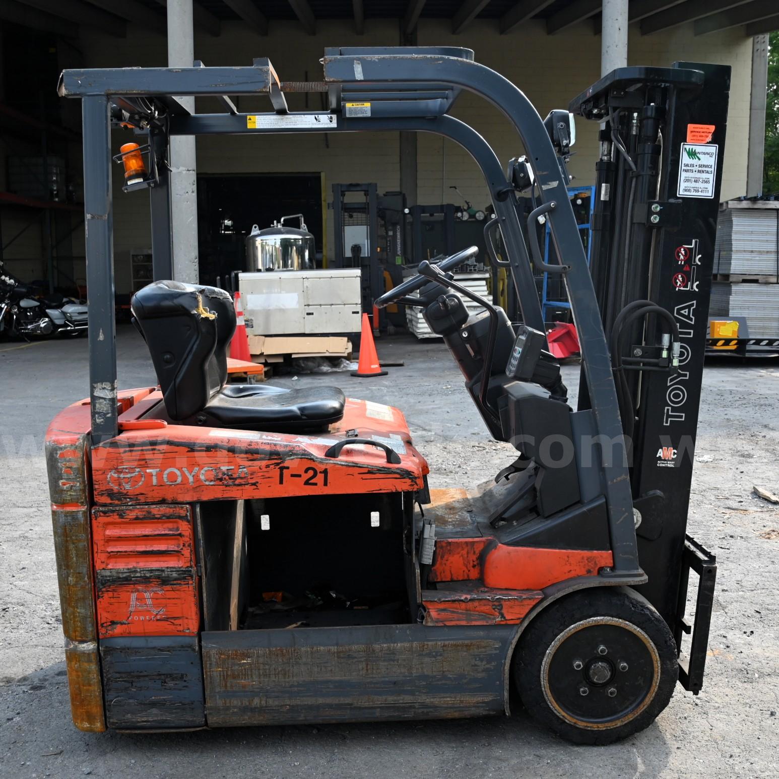 Toyota Electric Forklift Truck Toyota 7FBEU15 Government Surplus Auction - Photo #2