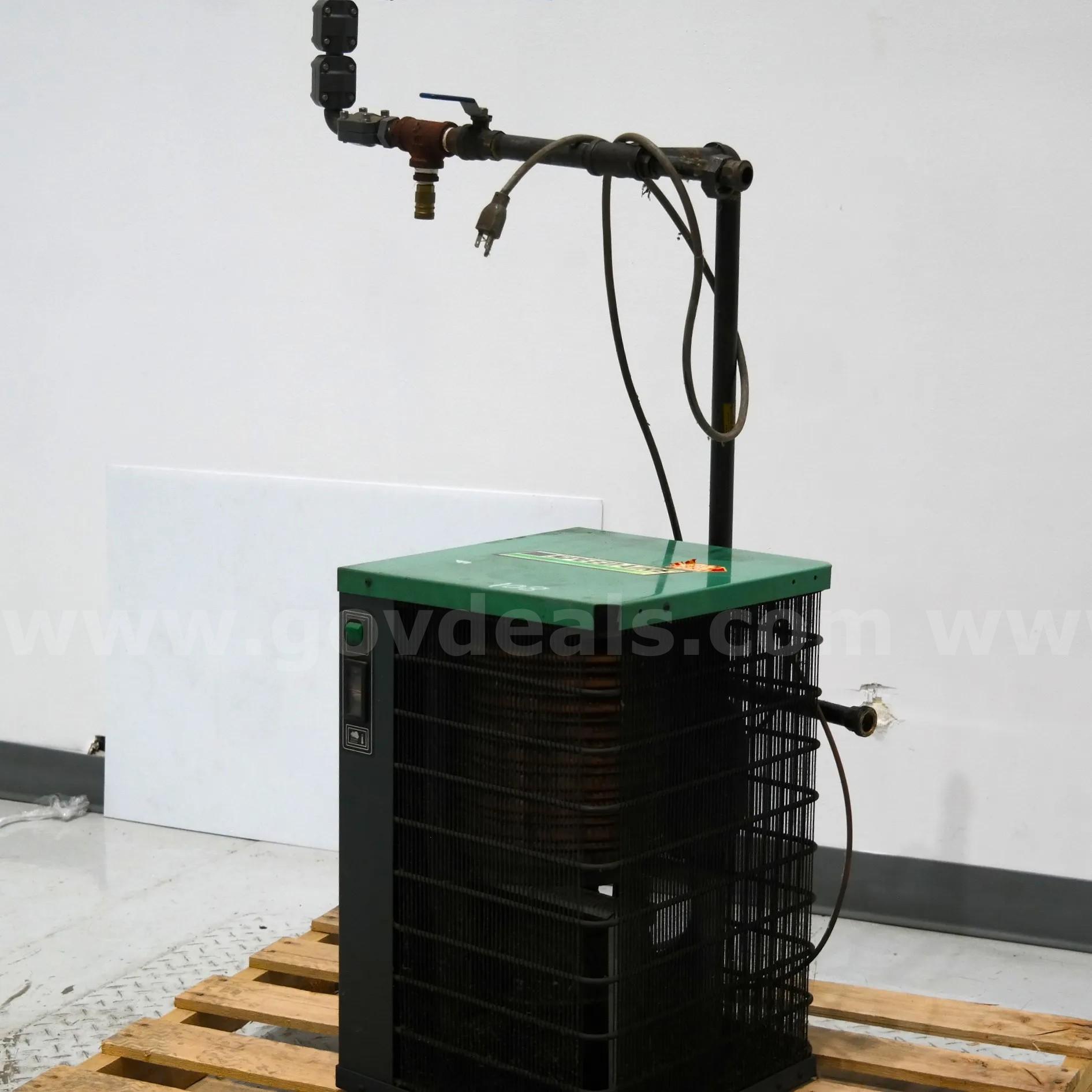 Speedaire Non-Cycling Refrigerated Compressed Air Dryer Speedaire 3YA52 Government Surplus Auction - Primary Photo