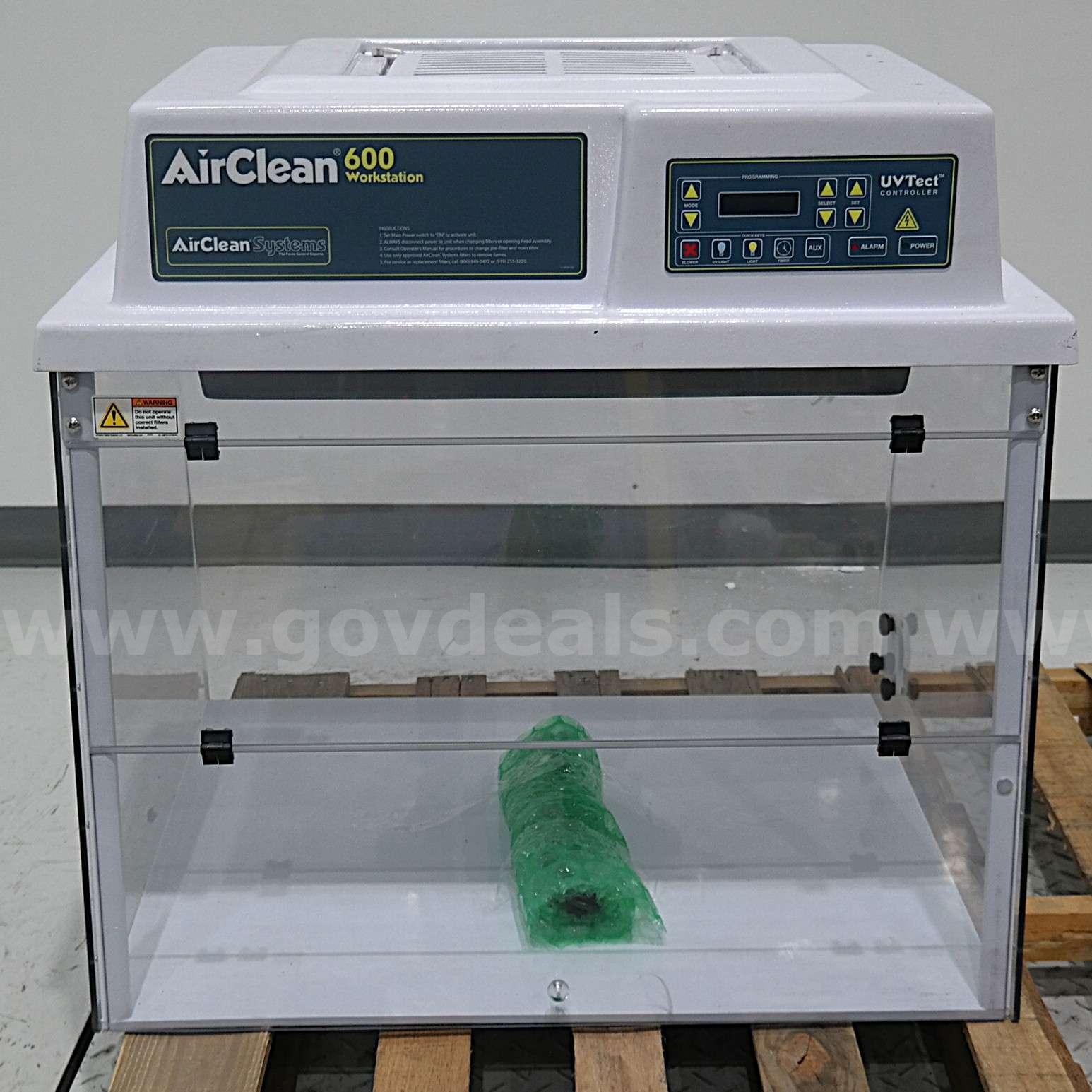 AirClean 600 PCR Workstation AC632LFUVC Laminar Flow Hood UV Light