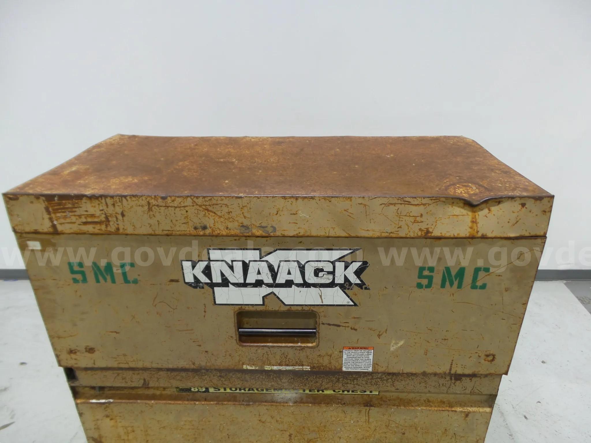 KNAACK  Steel Piano Box 47.8 Cu Ft Jobsite Tool Chest on Casters KNAACK 89 StorageMaster Government Surplus Auction - Photo #2