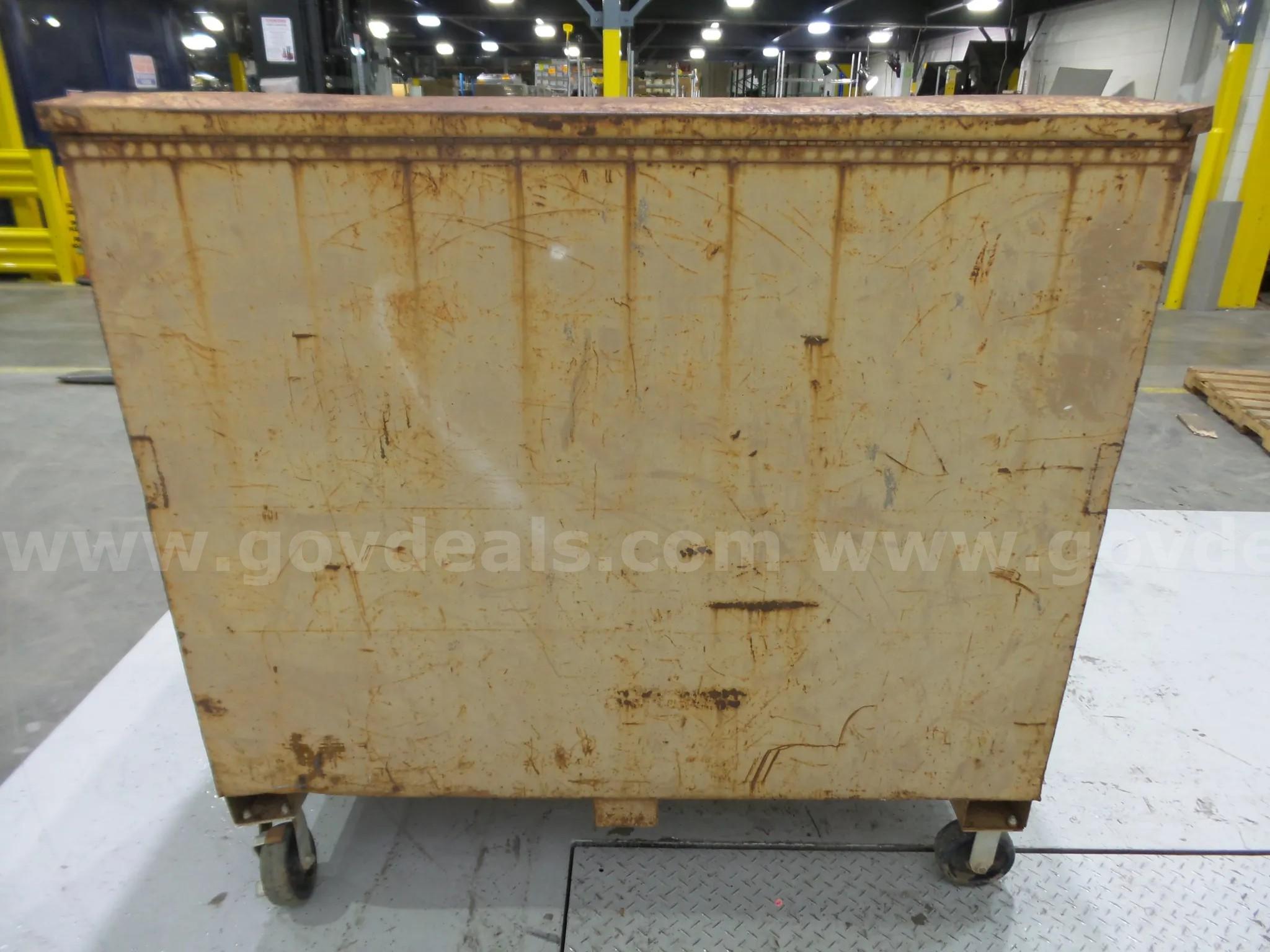 KNAACK  Steel Piano Box 47.8 Cu Ft Jobsite Tool Chest on Casters KNAACK 89 StorageMaster Government Surplus Auction - Photo #3