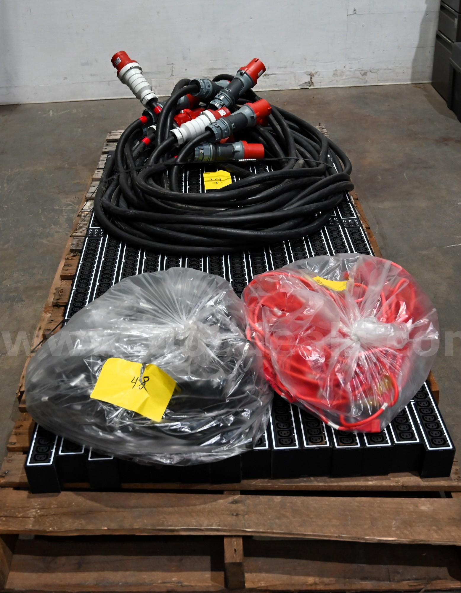LOT OF (14) Server Technology Basic Rack PDU (Power Distribution Unit) With Cables Server Technology, Inc. STV-UB1002E Government Surplus Auction - Photo #2