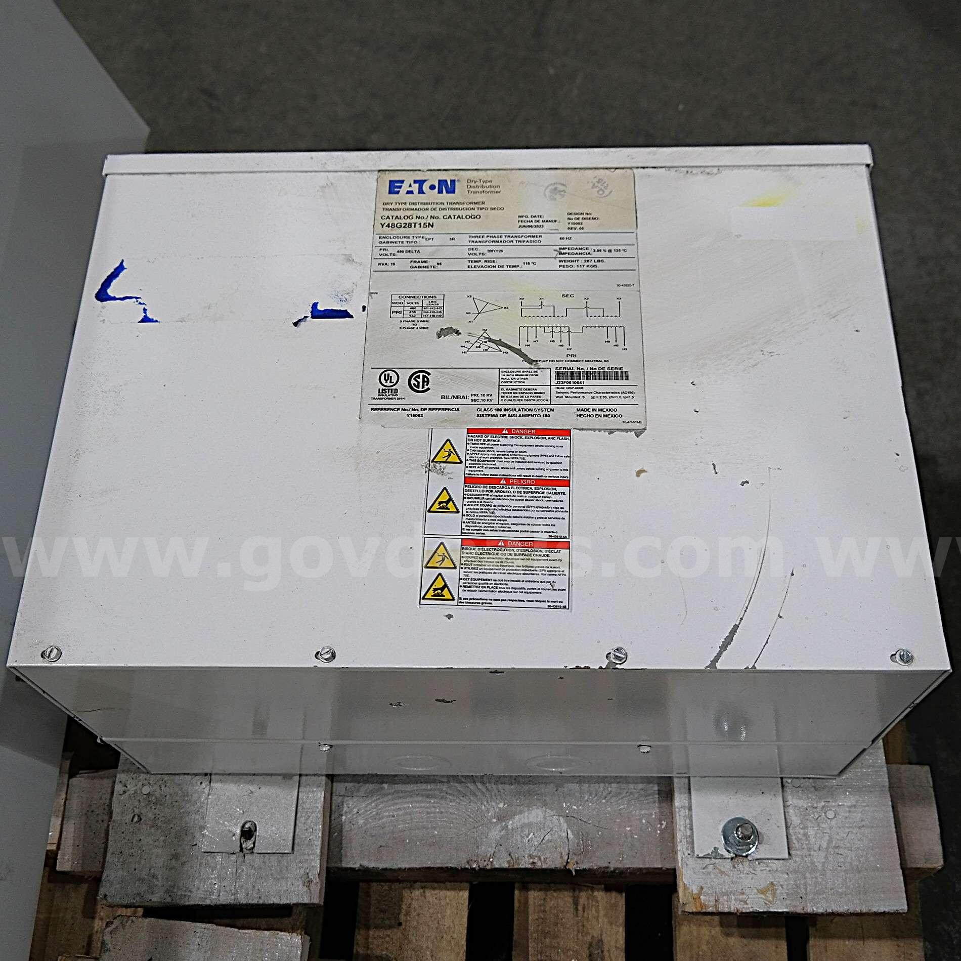 LOT OF (2) Eaton Dry Type Distribution Transformer 15kVA 480v pri 208y/120 2023 Eaton 480v Government Surplus Auction - Photo #4