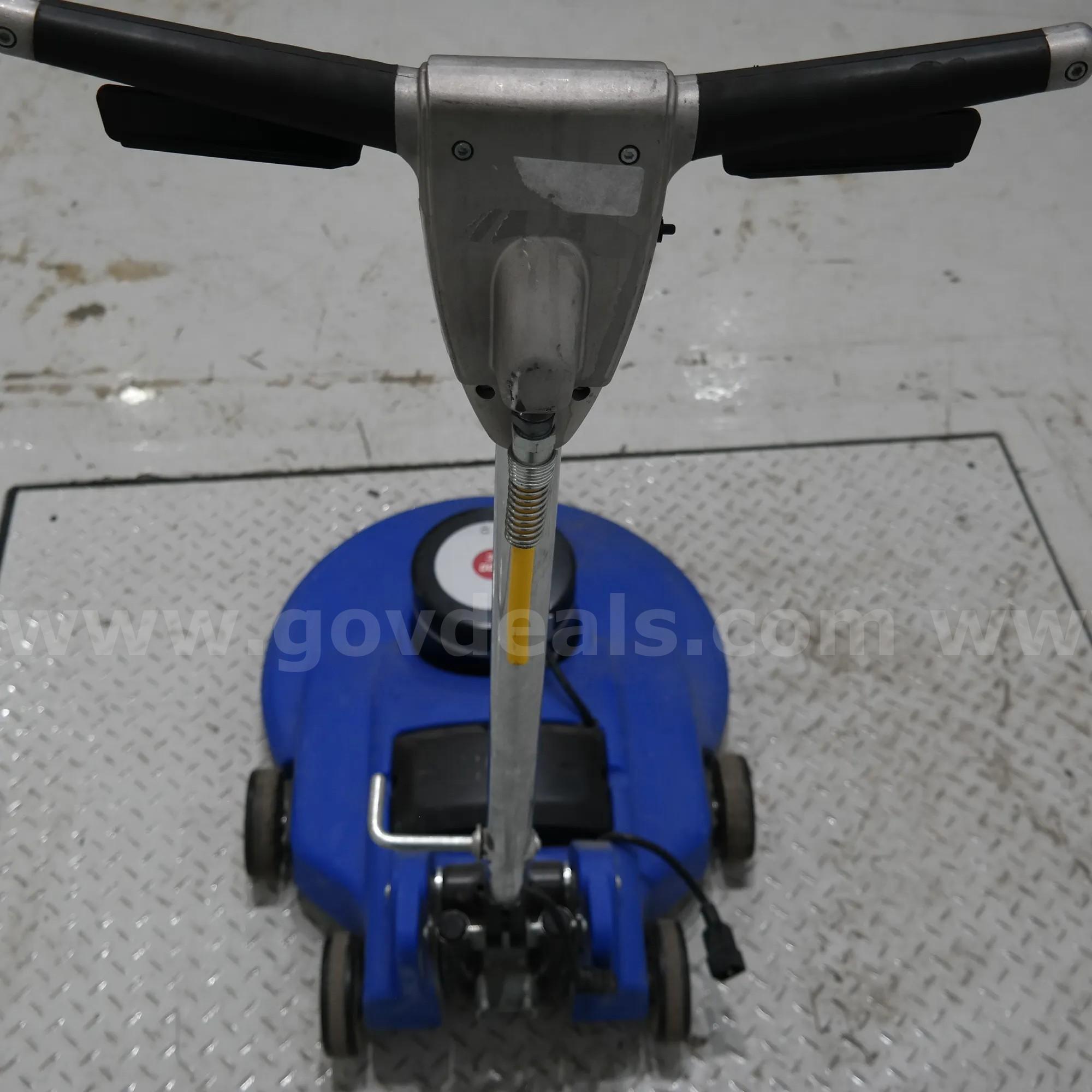 LOT OF (2) Clarke Ultra Speed 1500 DC Floor Scrubber Clarke 1500 Government Surplus Auction - Photo #2
