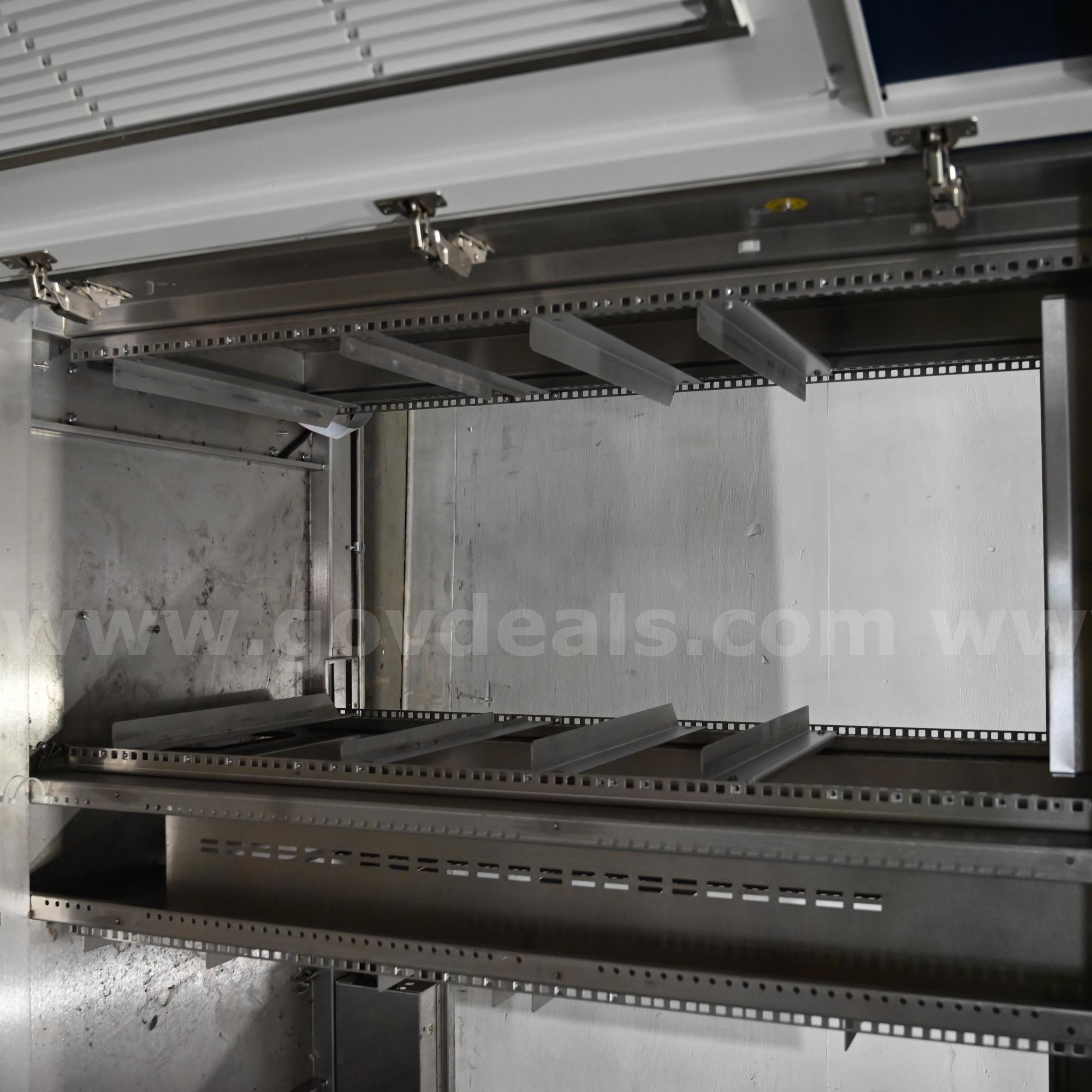 Bruker AVANCE III 2-Bay electronic console Bruker AVANCEIII 2BAY 16A Government Surplus Auction - Photo #3