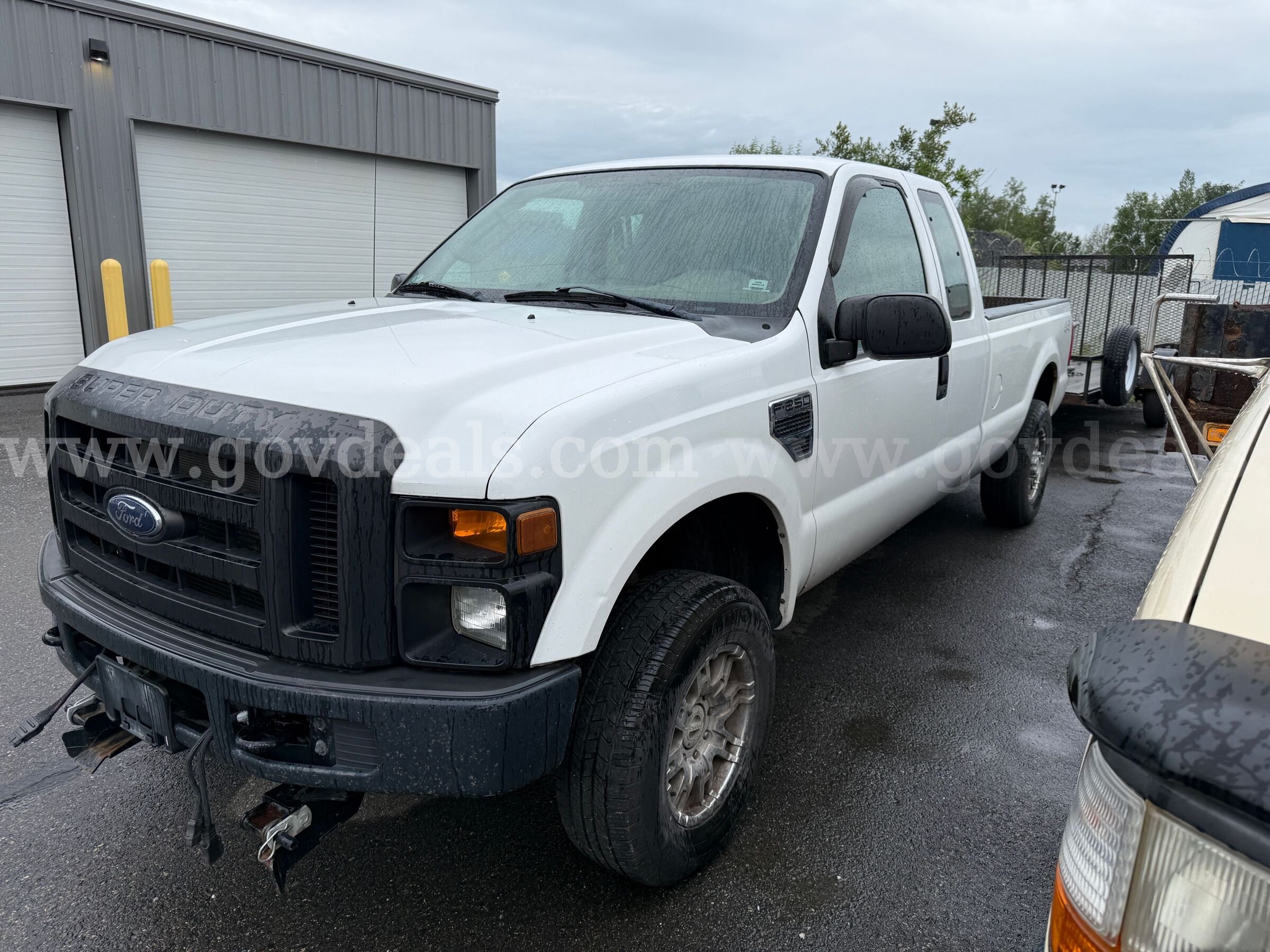 2008 Ford F-250 SD XL SuperCab Long Bed 4WD pickup Ford F-250 Government Surplus Auction - Primary Photo