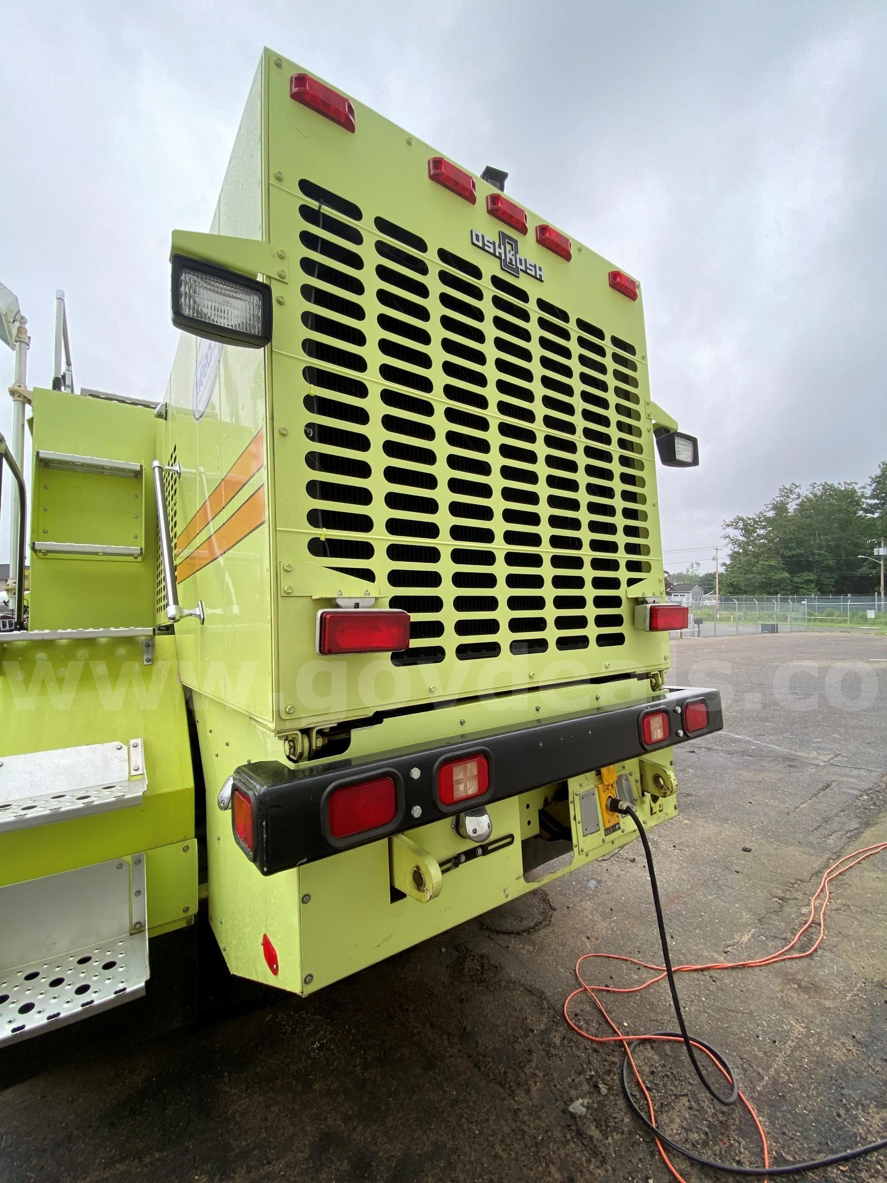 1997 Oshkosh T-1500 Oshkosh 1500 Government Surplus Auction - Photo #3