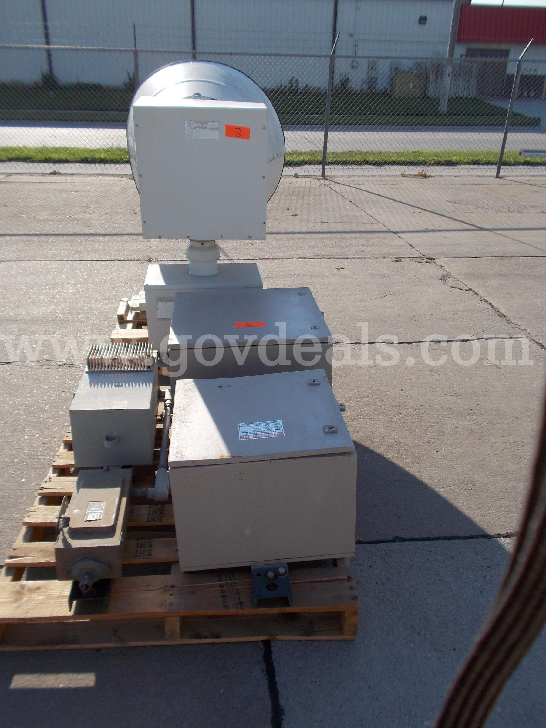 Used outdoor warning siren FEDERAL SIGNAL 2001 SRN Government Surplus Auction - Photo #2