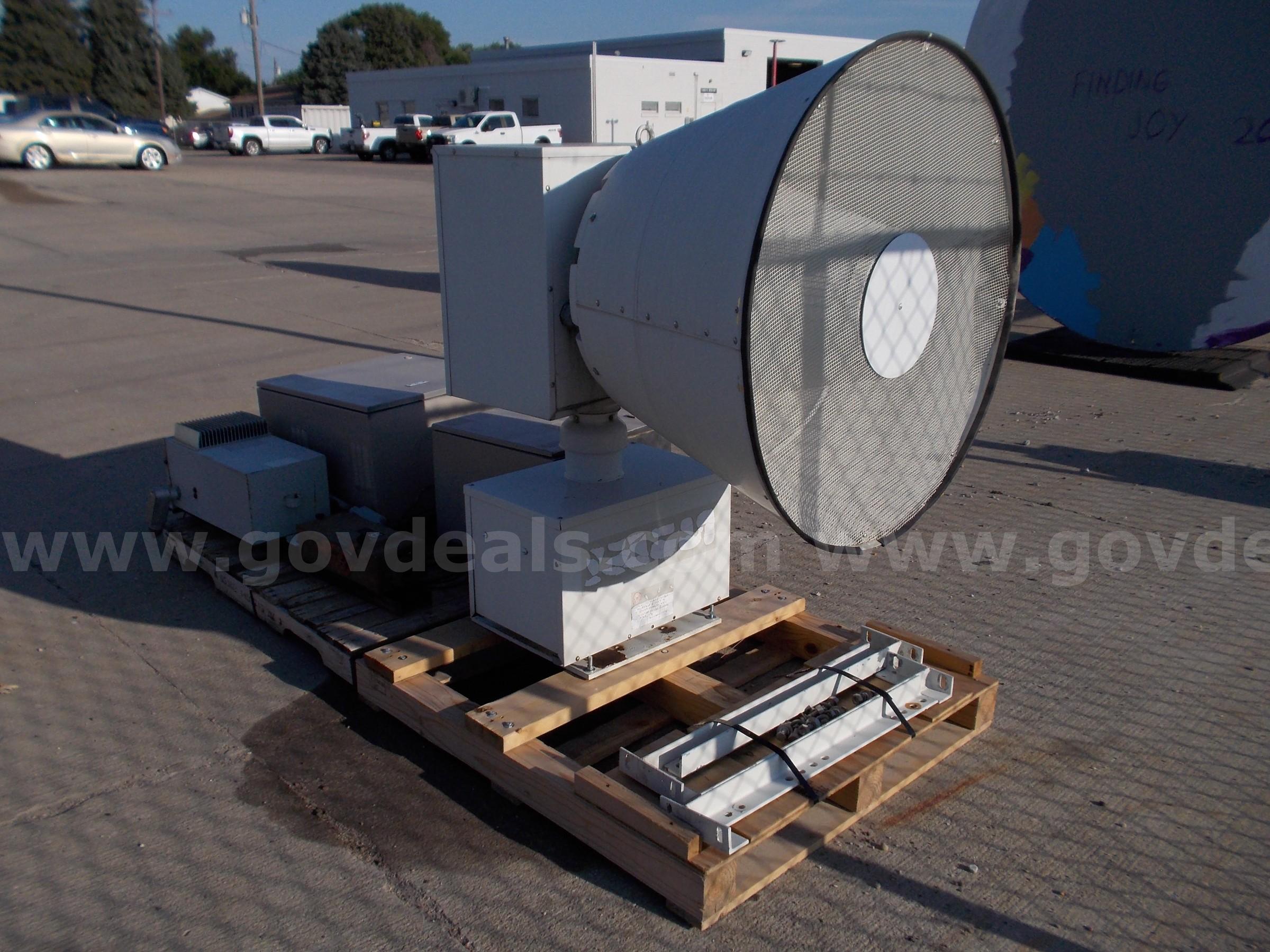 Used outdoor warning siren FEDERAL SIGNAL 2001 SRN Government Surplus Auction - Photo #3