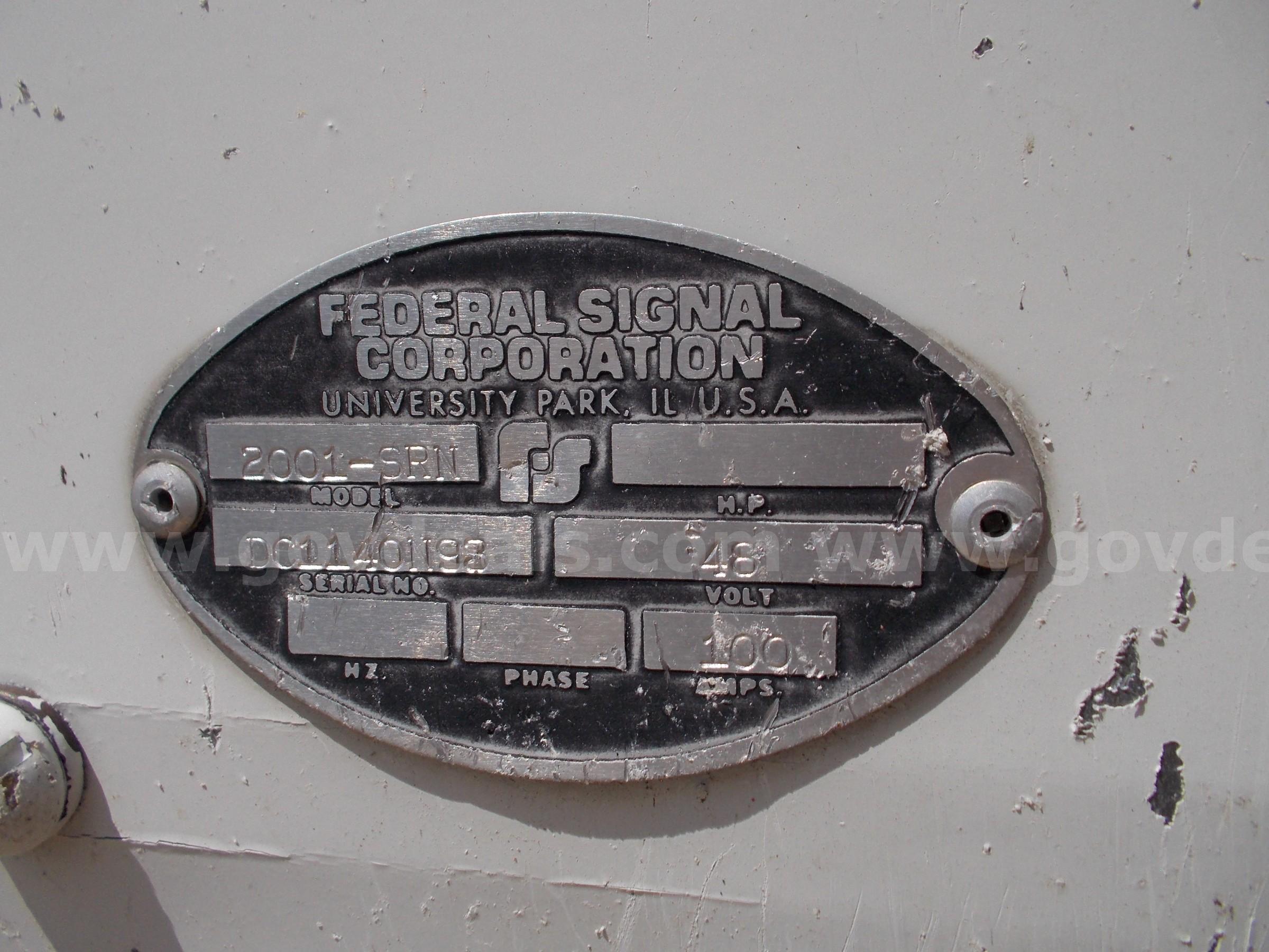 Used outdoor warning siren FEDERAL SIGNAL 2001 SRN Government Surplus Auction - Photo #4