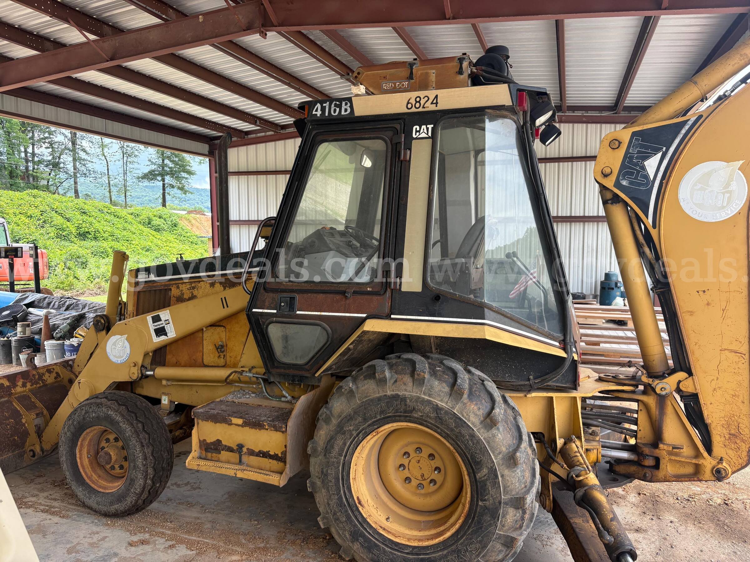 1996 416B CAT Backhoe CAT 416B Government Surplus Auction - Photo #2