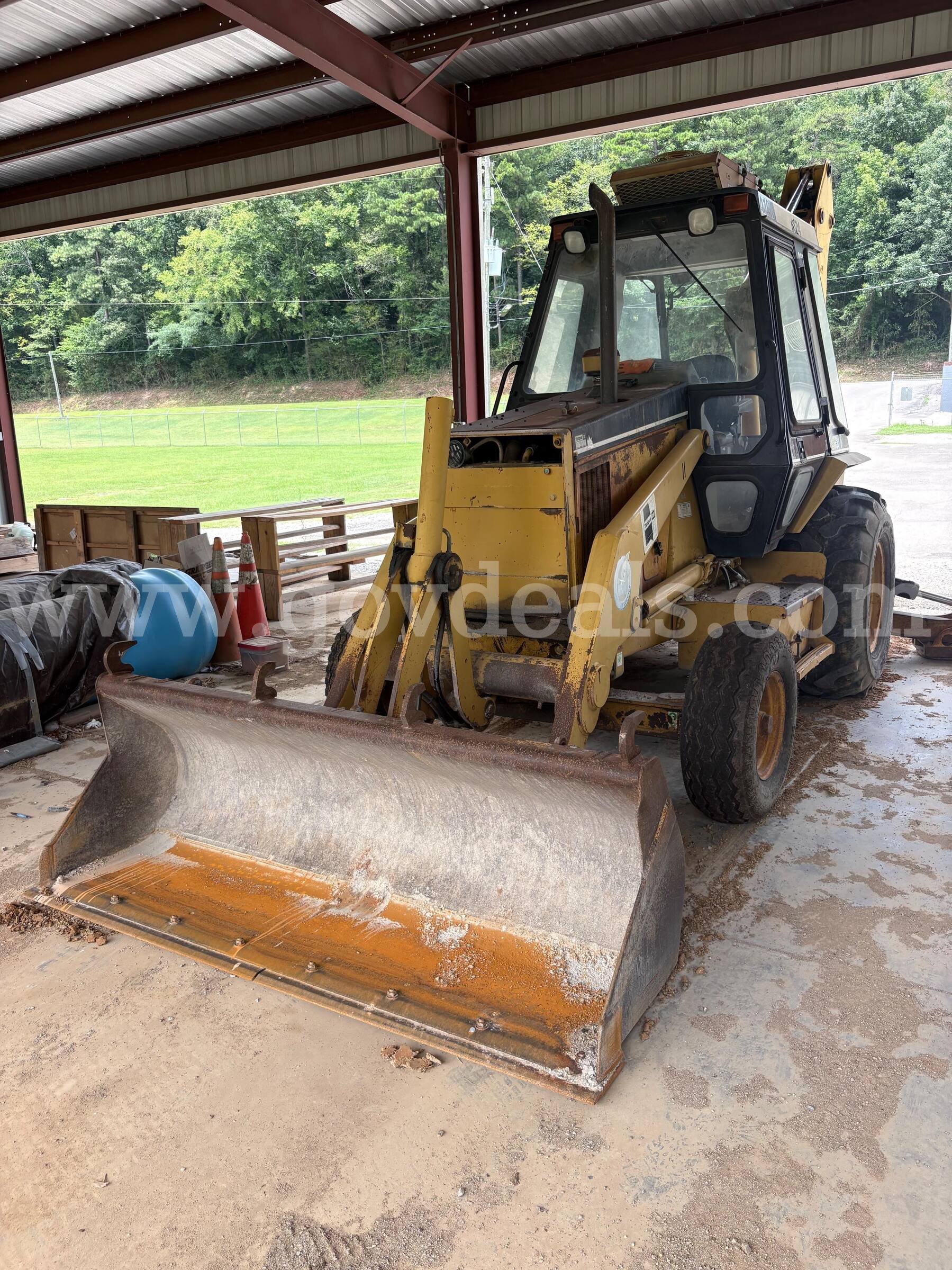 1996 416B CAT Backhoe CAT 416B Government Surplus Auction - Photo #4