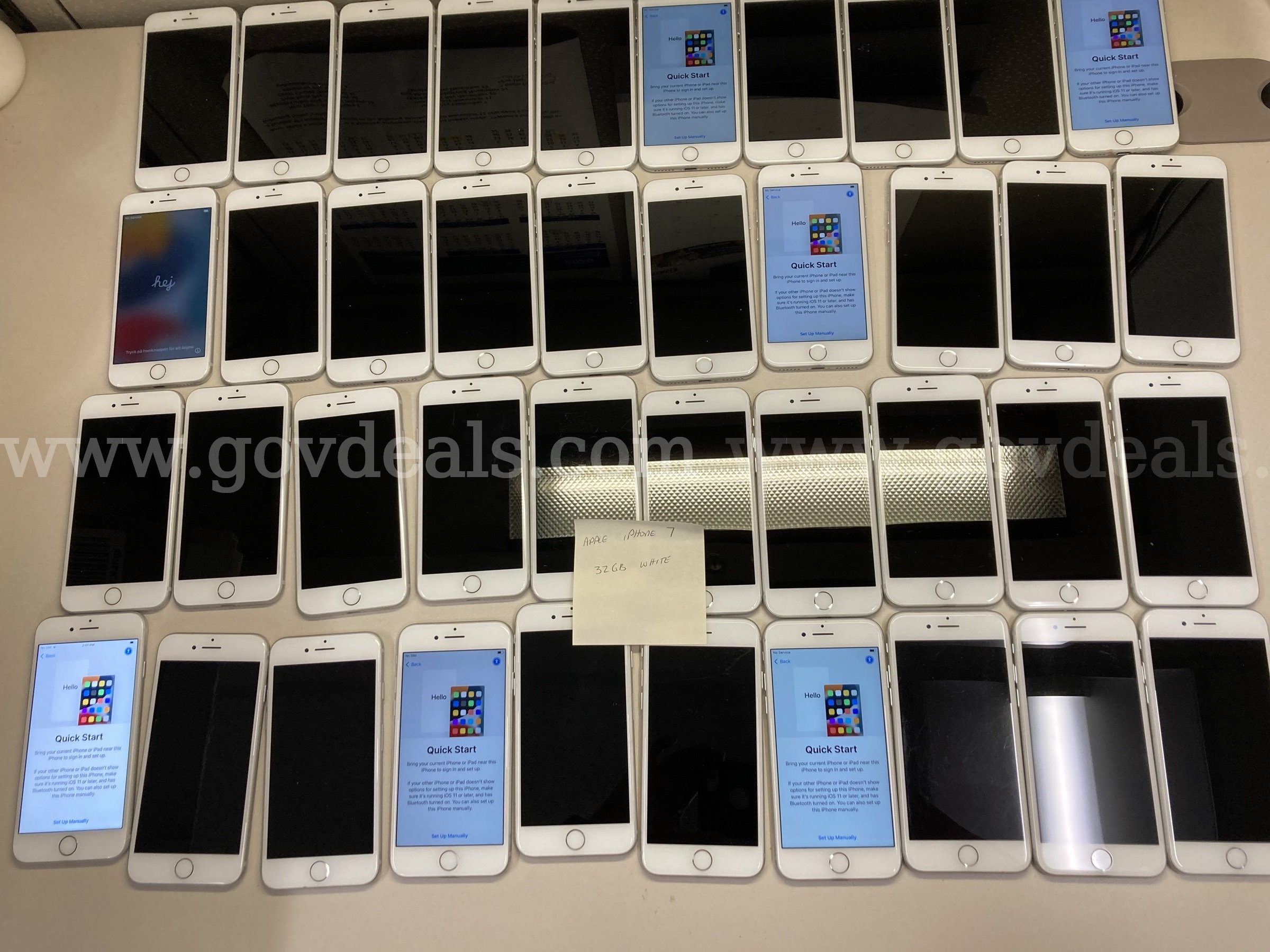 Lot of iPhones (58) Apple iPhones Government Surplus Auction - Photo #3