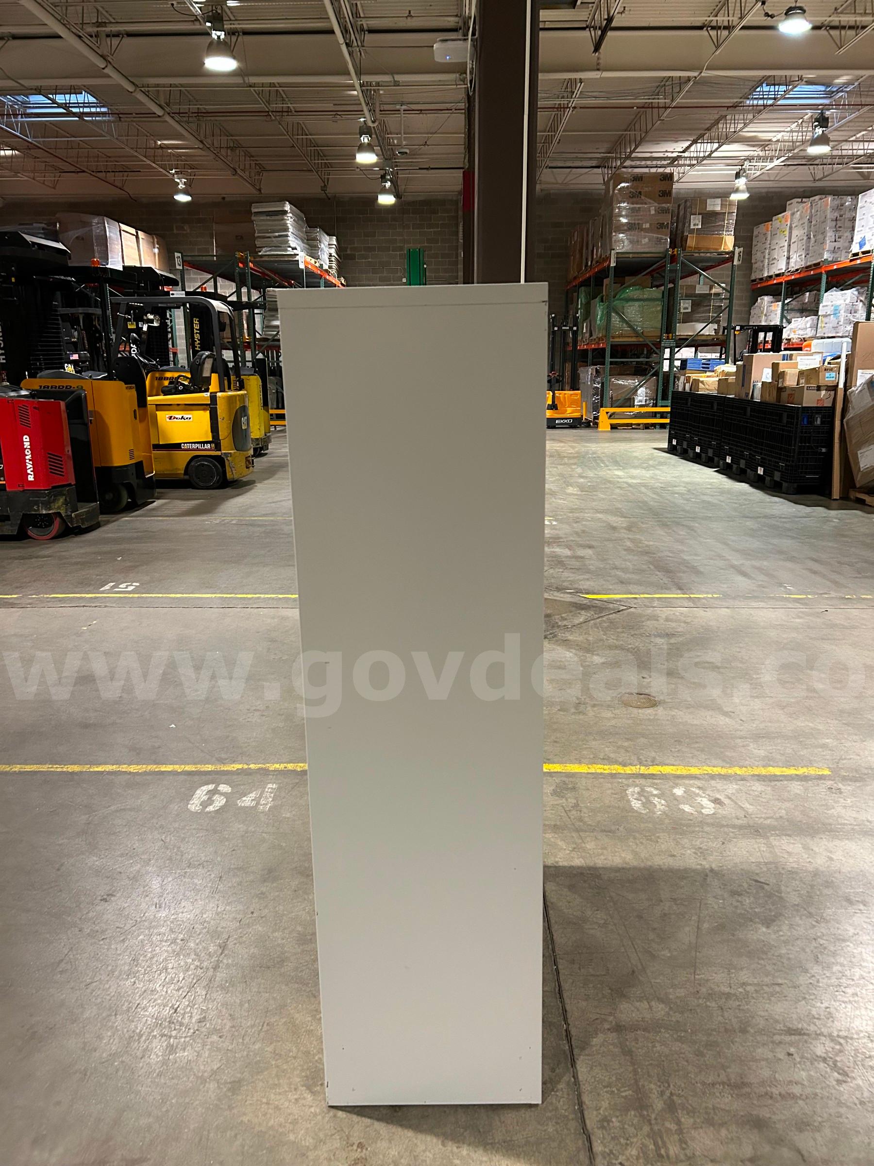 Filing Cabinet, 5-Drawers, Lateral, Metal   Government Surplus Auction - Photo #2