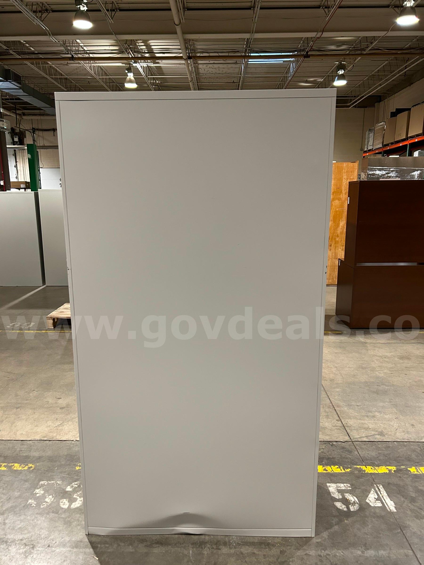 Filing Cabinet, 6-Drawers, Metal (bent on bottom)   Government Surplus Auction - Photo #3