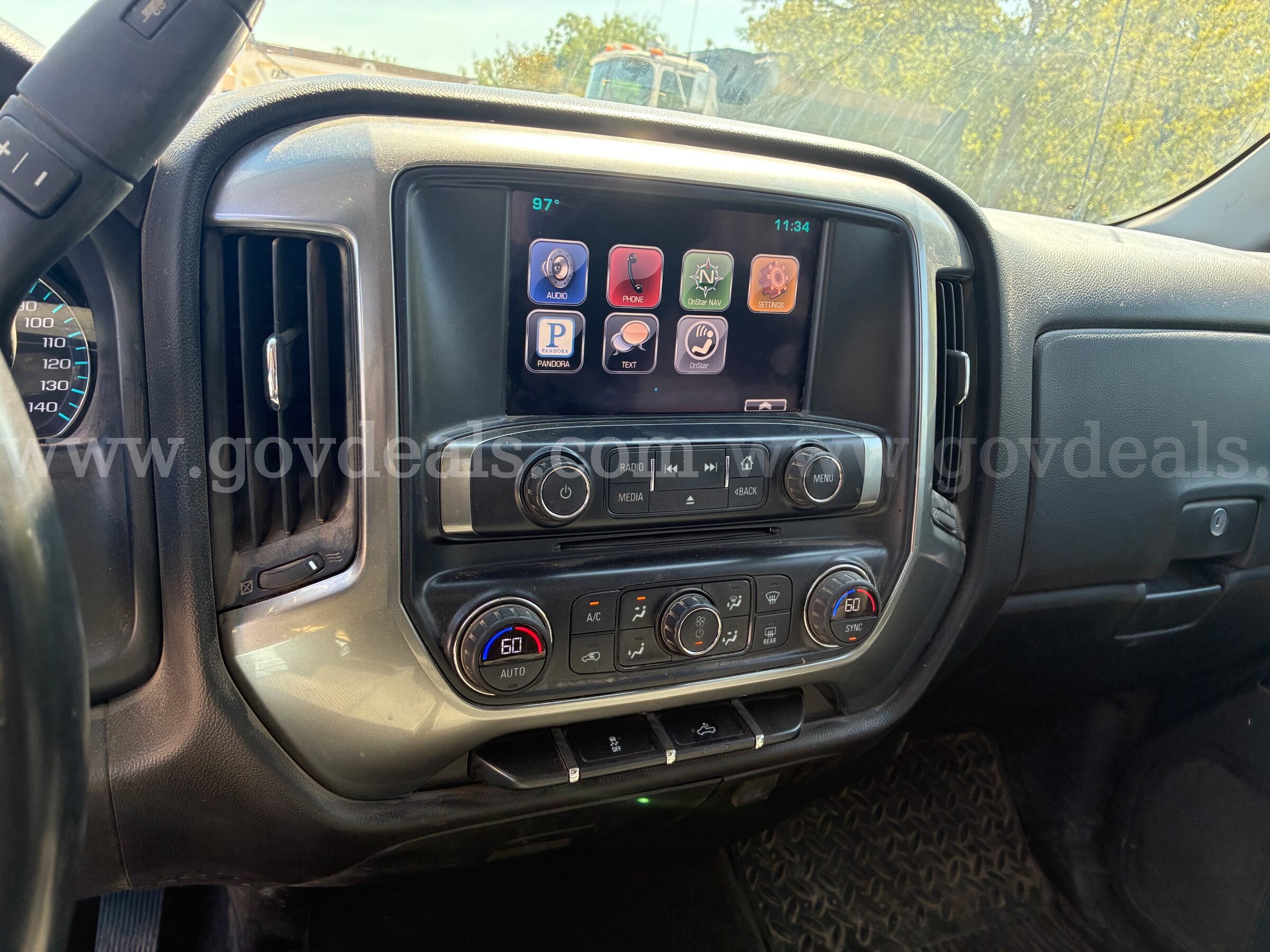 2015 Chevrolet Silverado 1500 LT Crew Cab 2WD Chevrolet Silverado Government Surplus Auction - Photo #6
