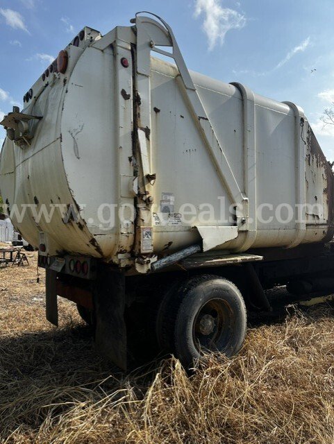 Garbage Truck AutoCar Autocar Xpeditor WX Government Surplus Auction - Photo #4