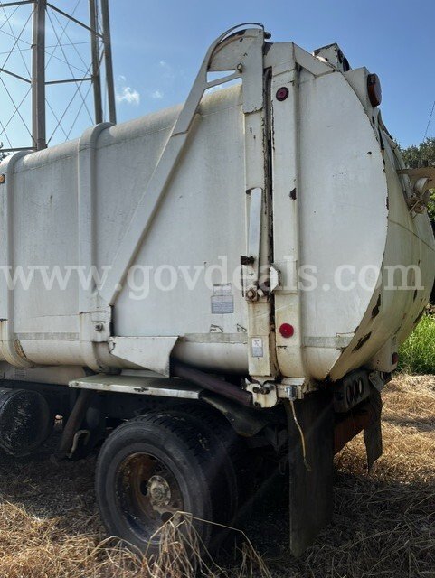 Garbage Truck AutoCar Autocar Xpeditor WX Government Surplus Auction - Photo #5