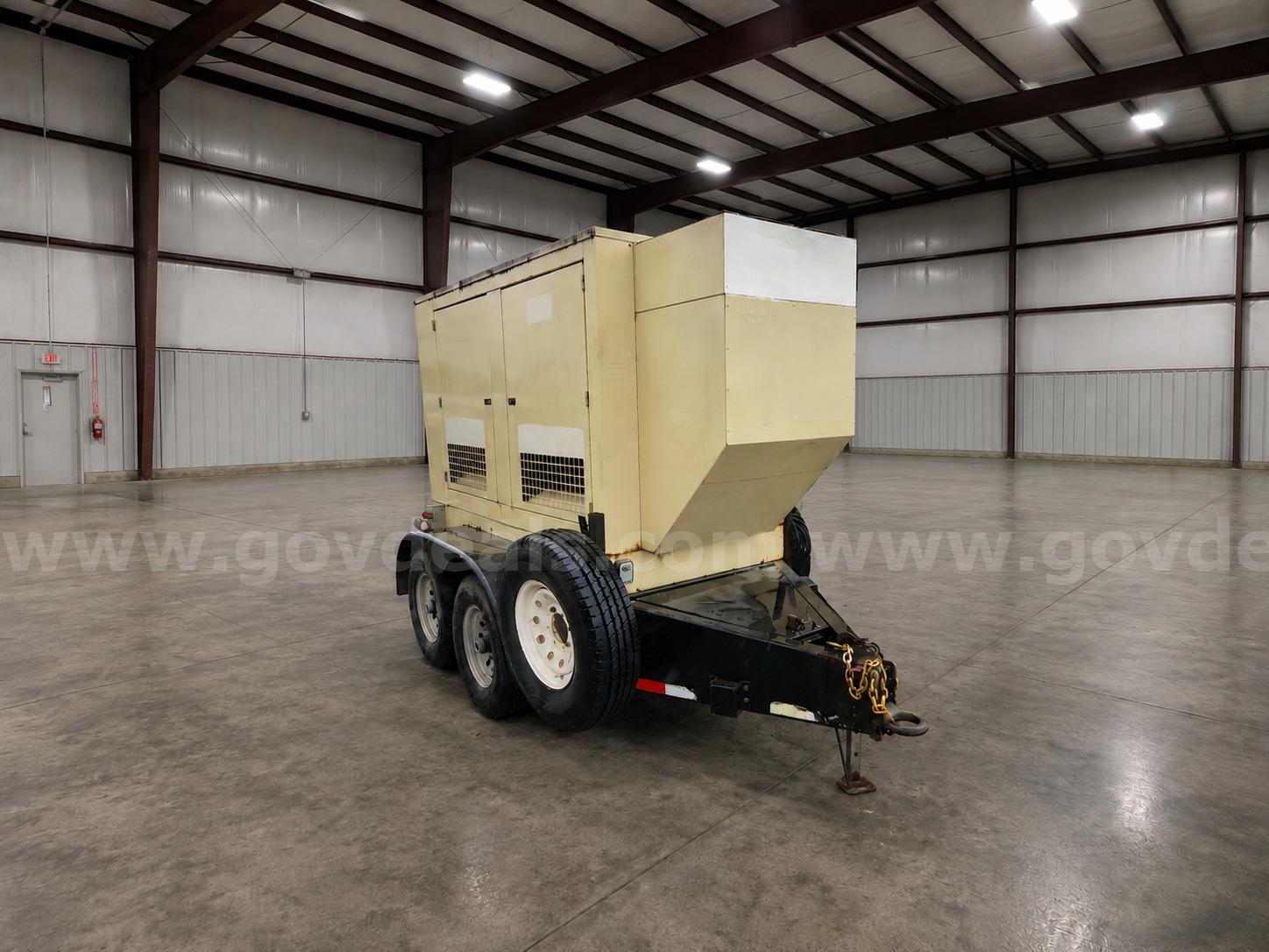 2005 John Deere engine / KOHLER  Standby Mobile Diesel Generator 58KW KOHLER Standby Genset Government Surplus Auction - Photo #4
